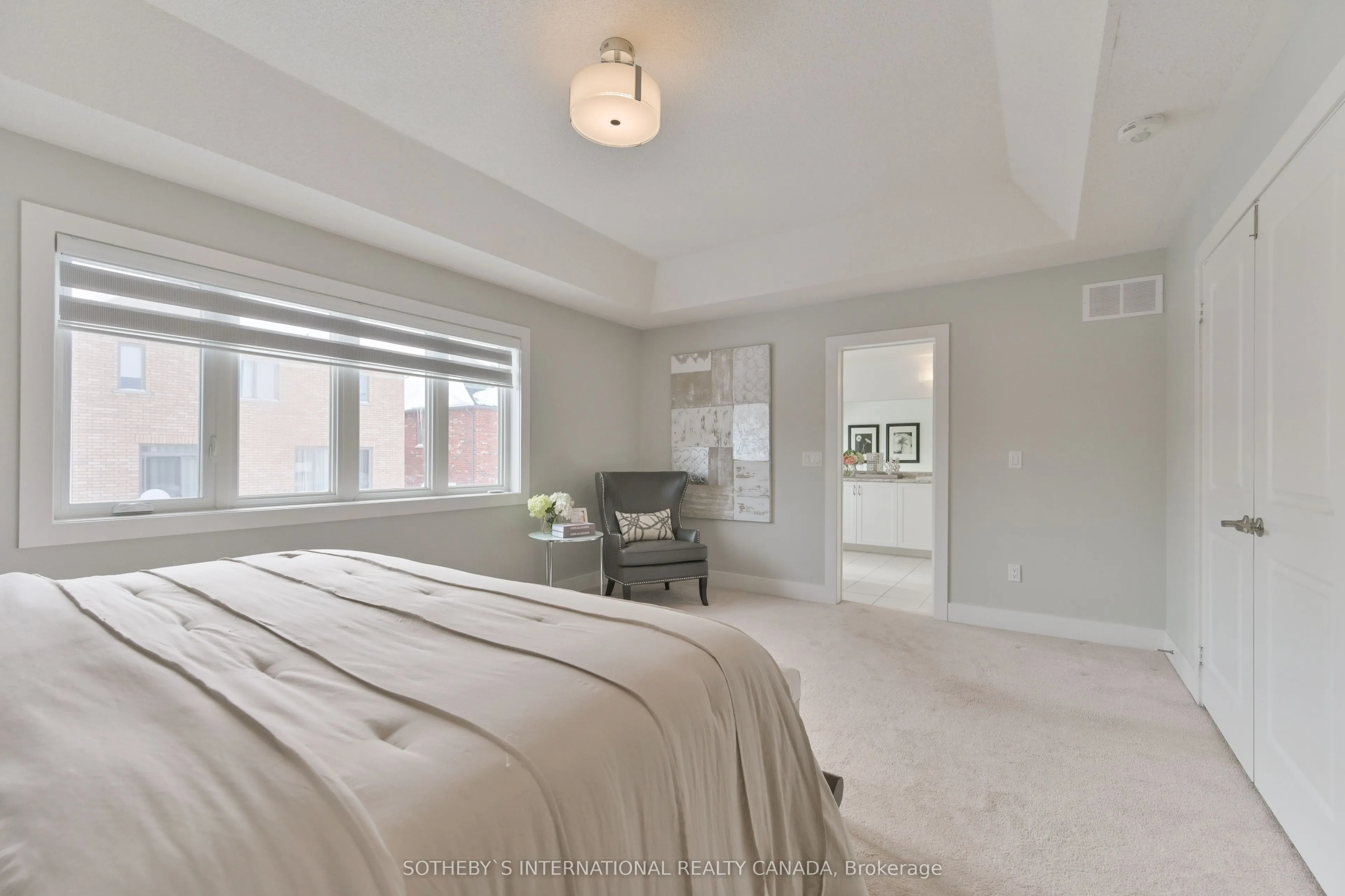 45 Crimson King Way