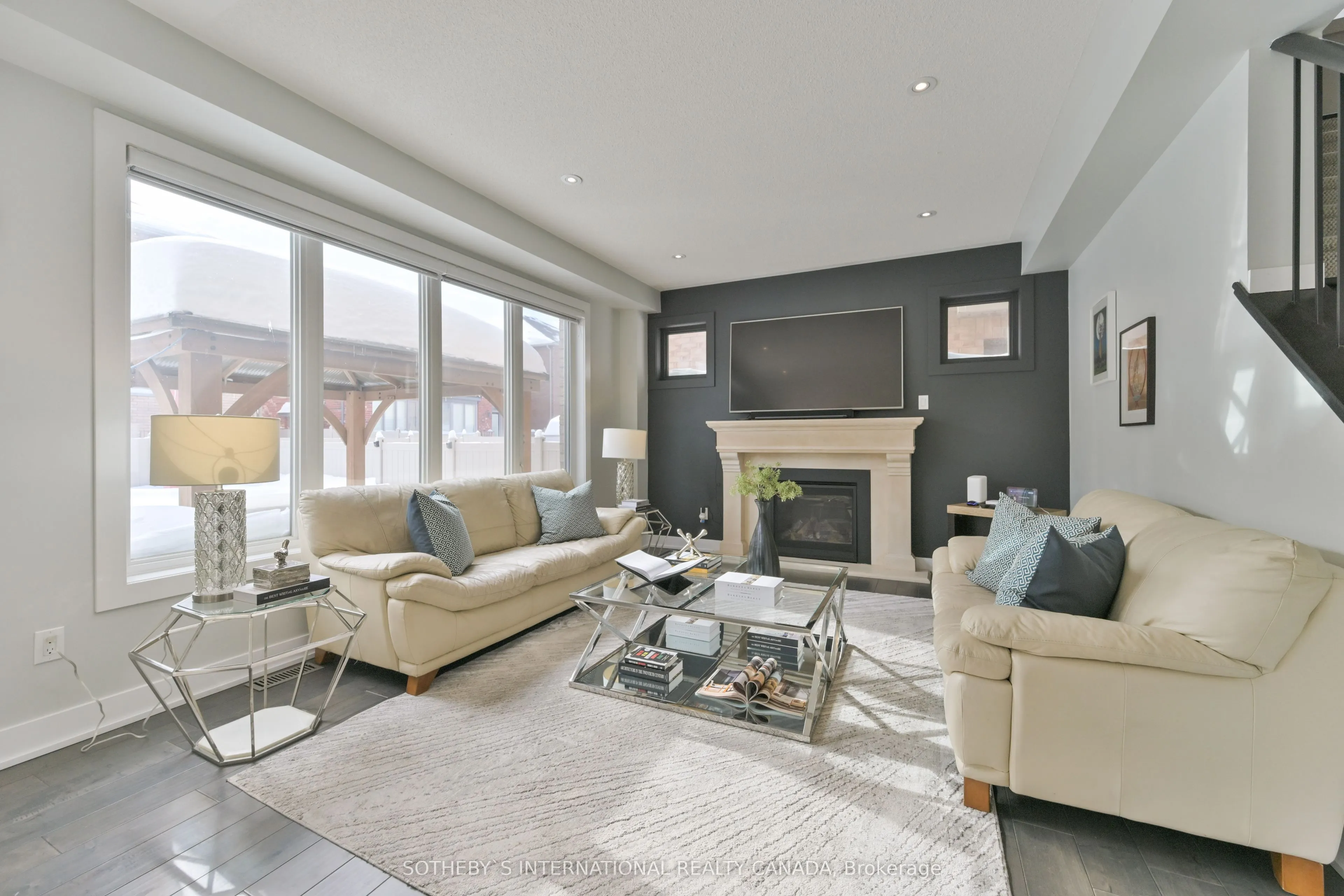 45 Crimson King Way