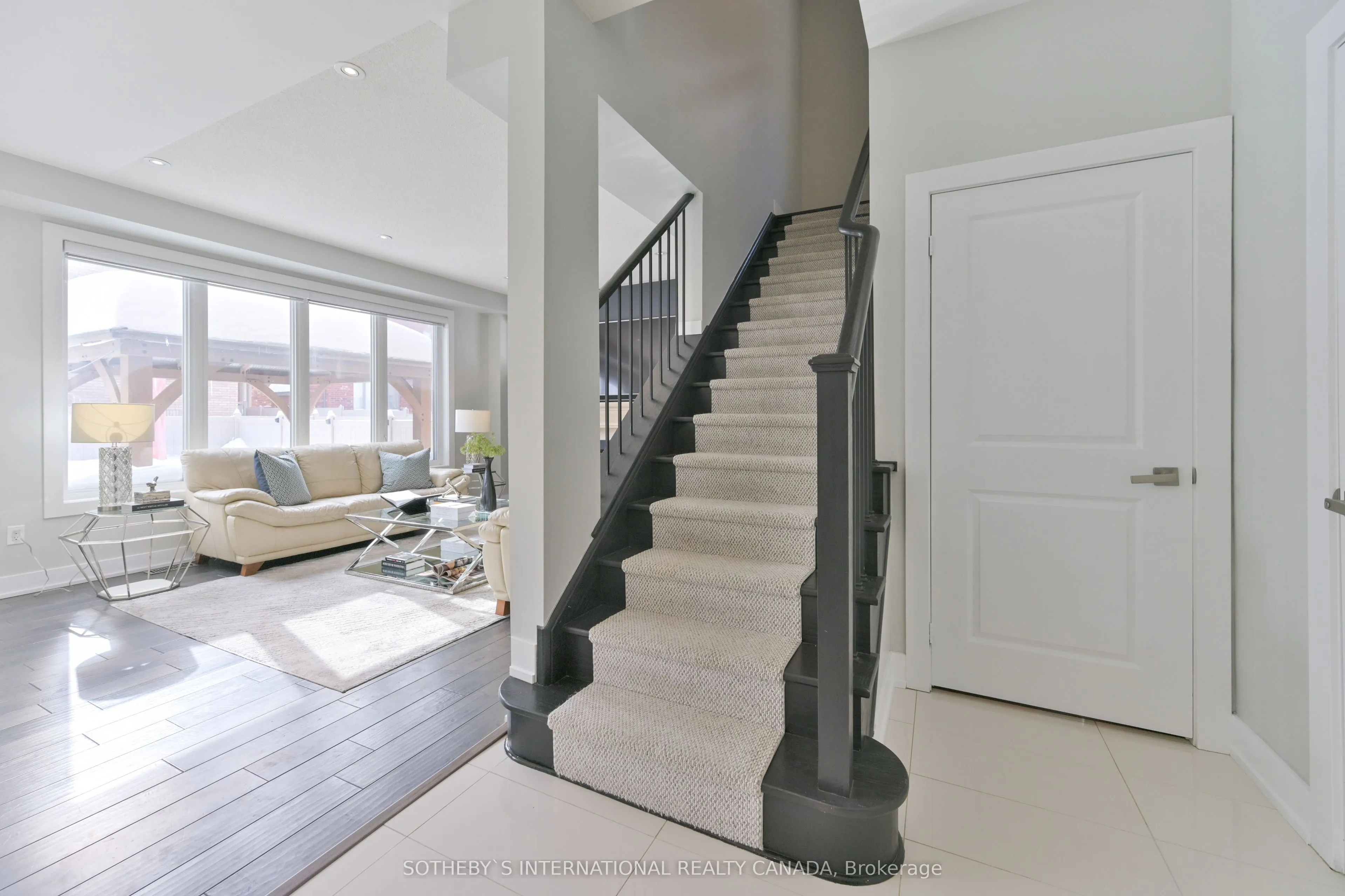 45 Crimson King Way
