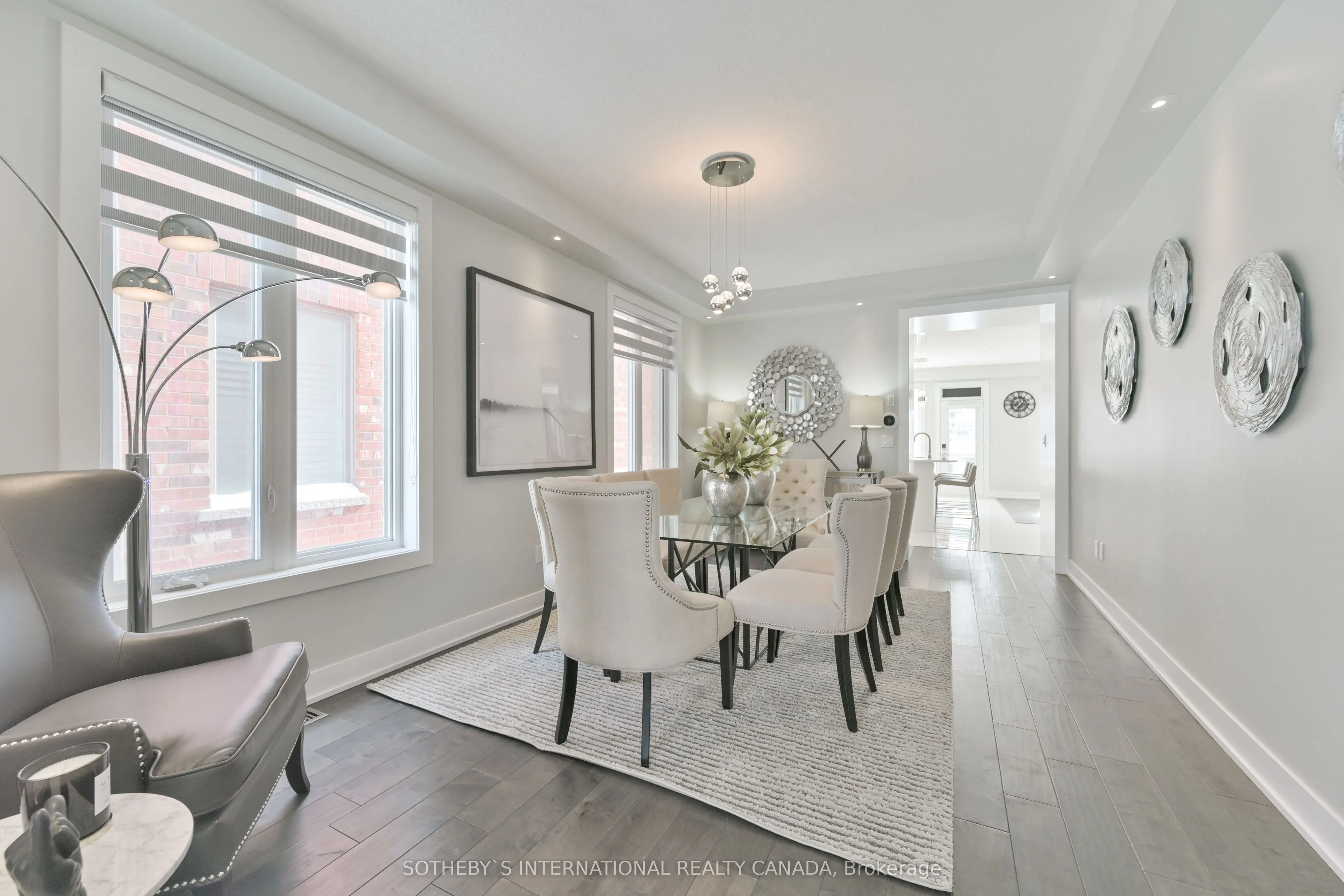 45 Crimson King Way