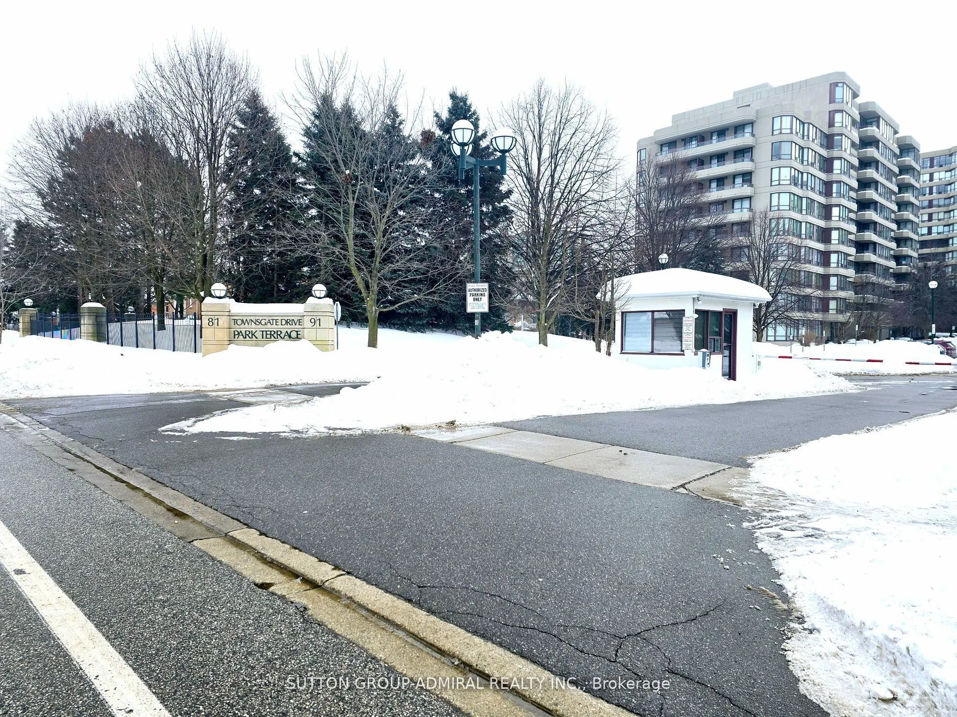 91 Townsgate Drive, #1112