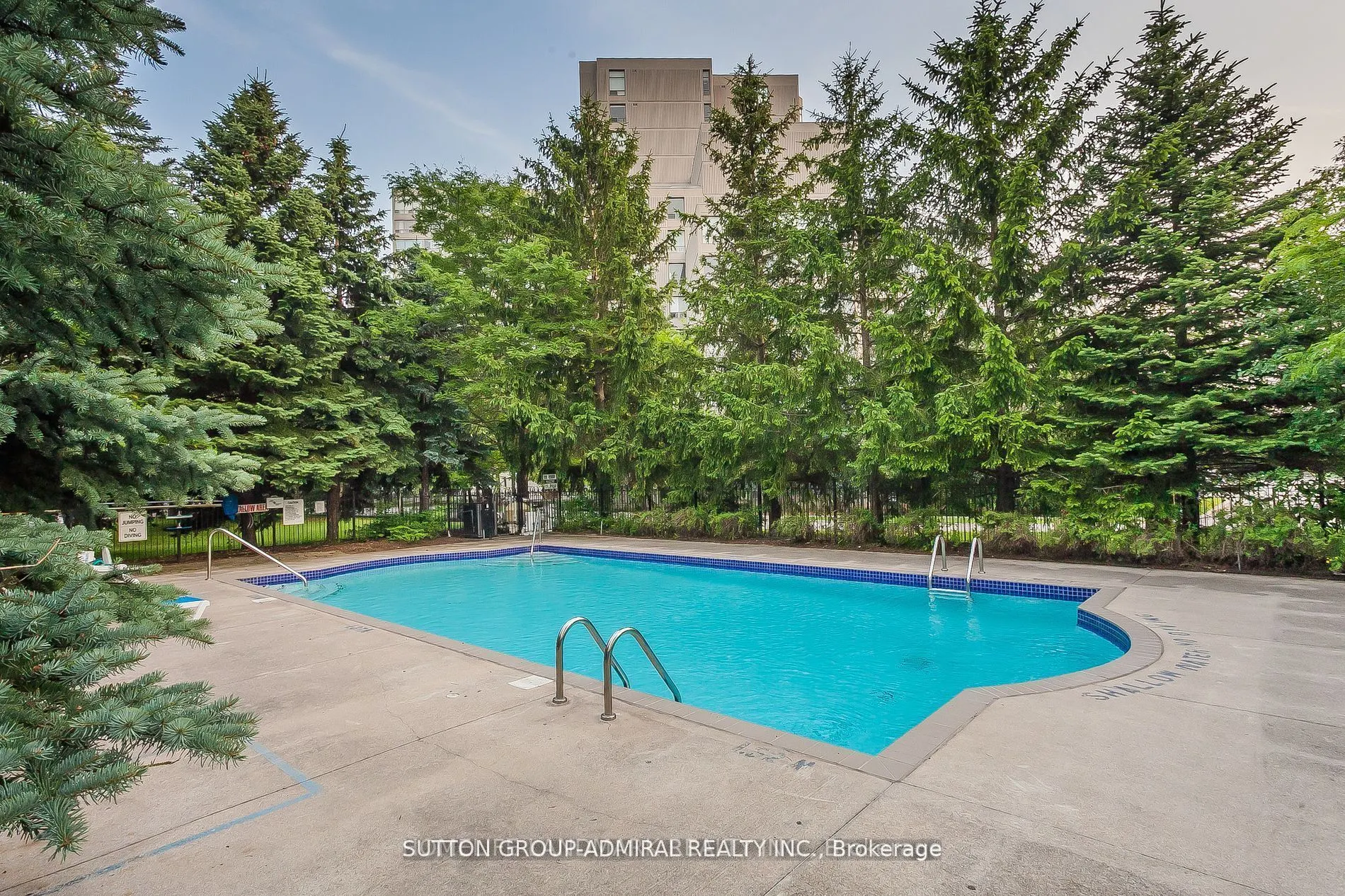 91 Townsgate Drive, #1112