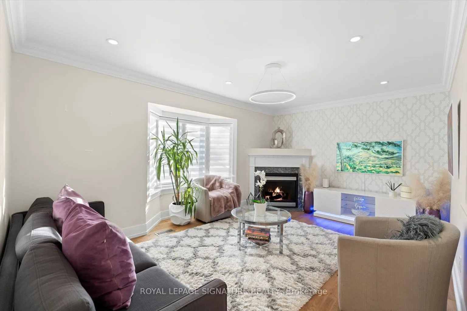 74 Littleleaf Crescent