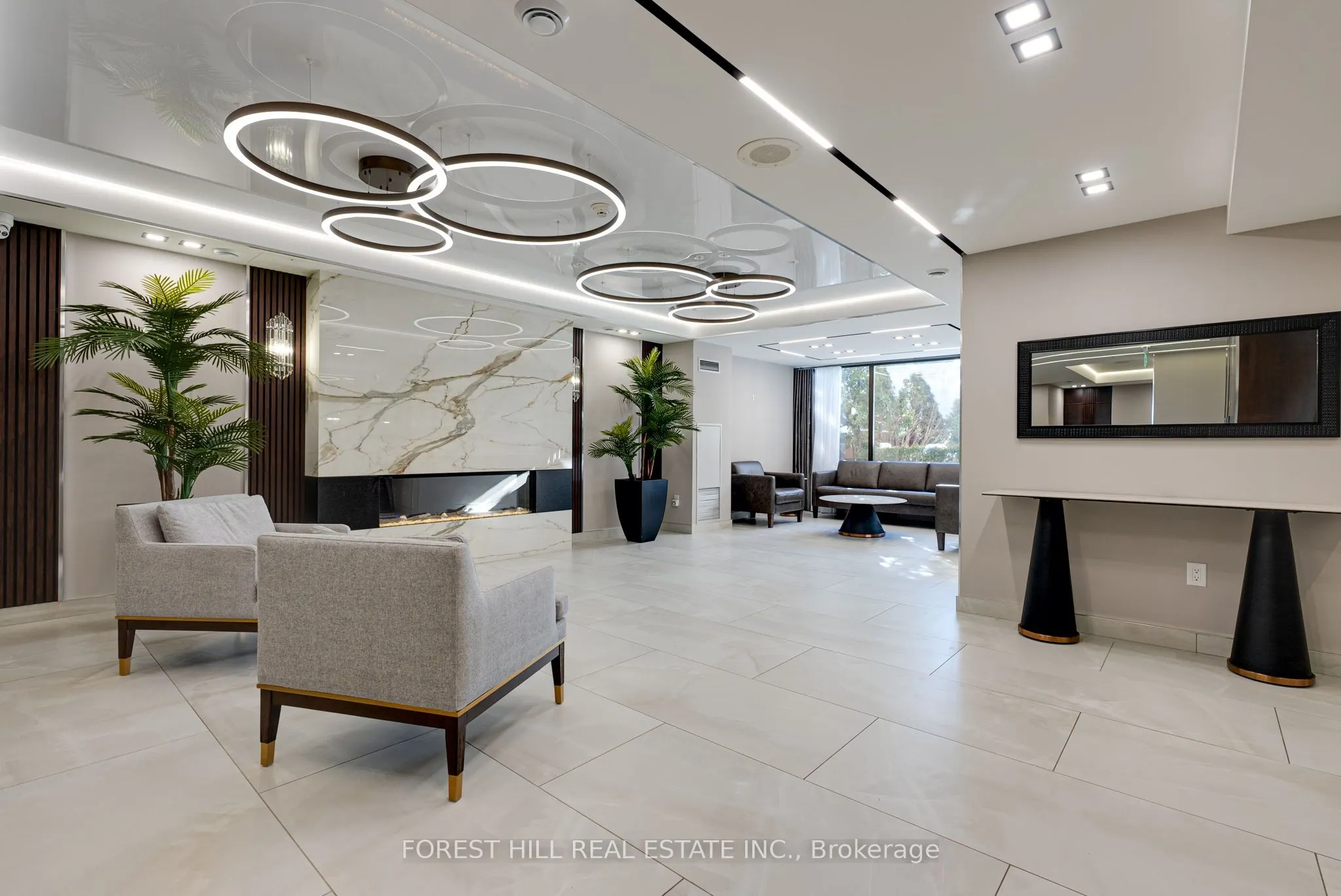 30 Harding Boulevard W, #Ph01