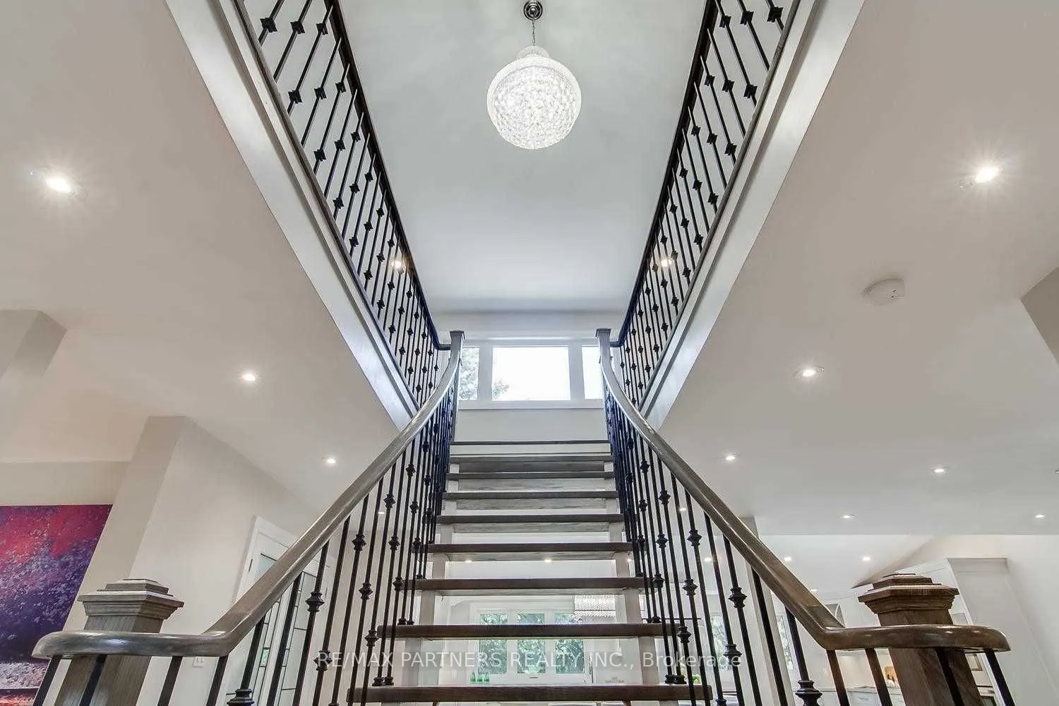 6 Fernwood Court
