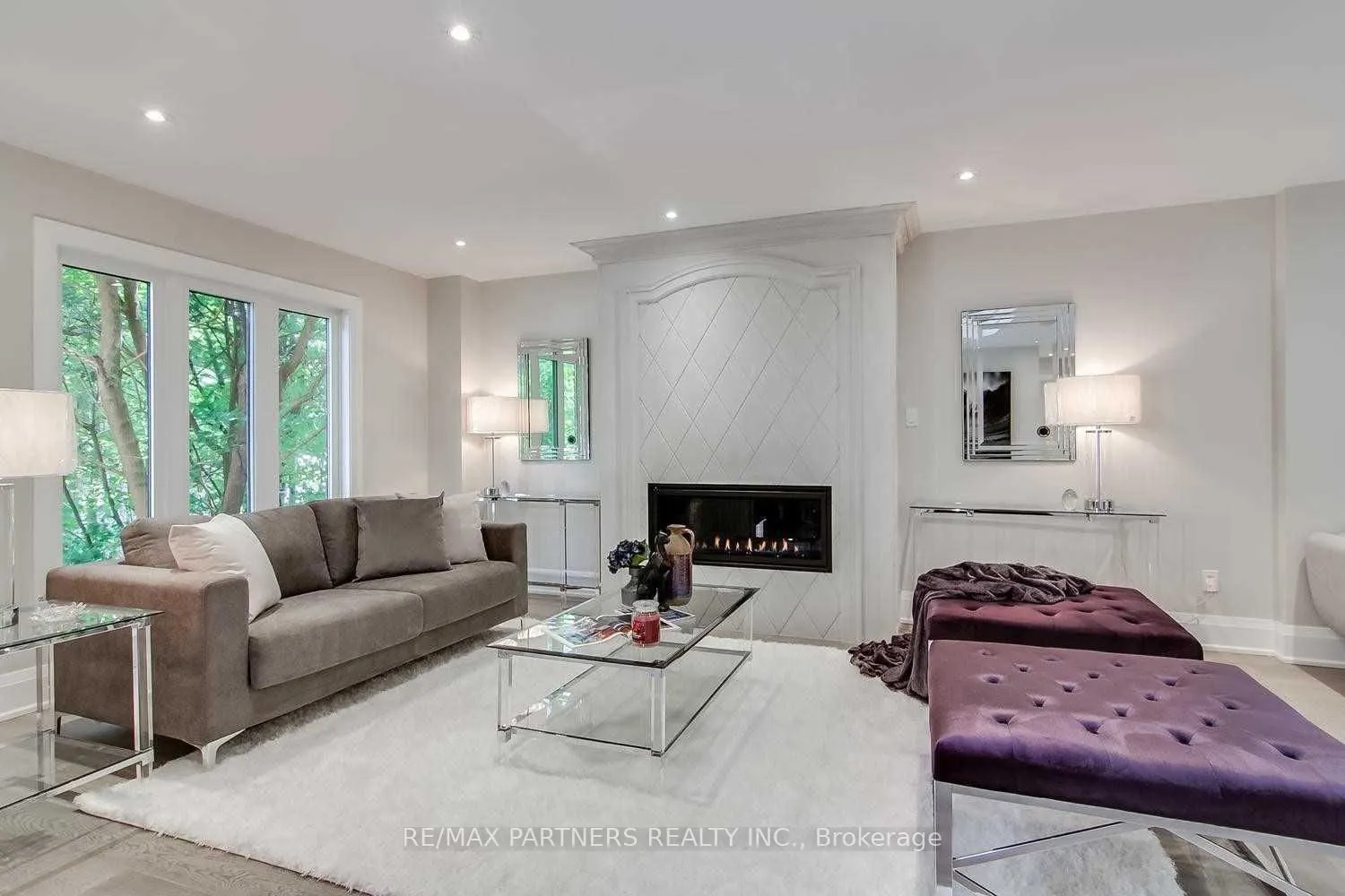 6 Fernwood Court