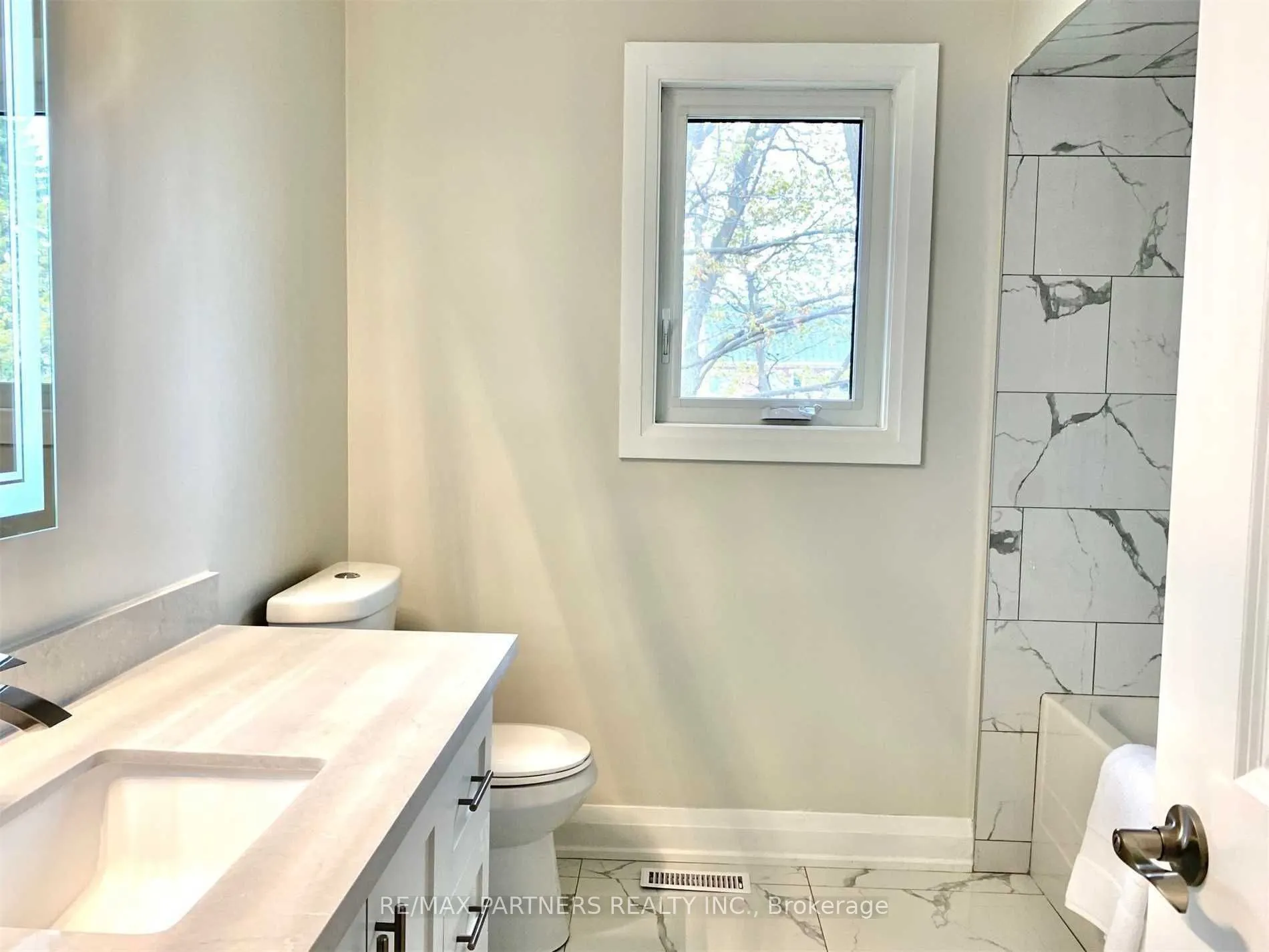 6 Fernwood Court