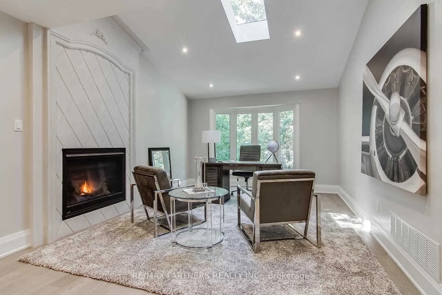 6 Fernwood Court