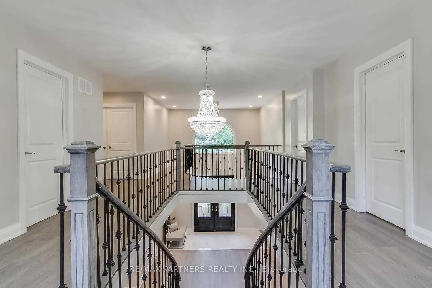 6 Fernwood Court