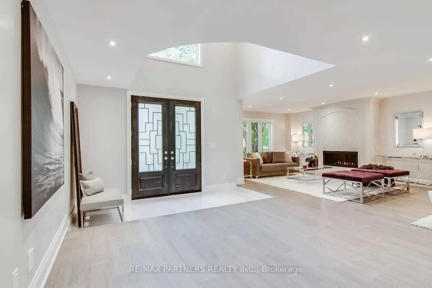 6 Fernwood Court