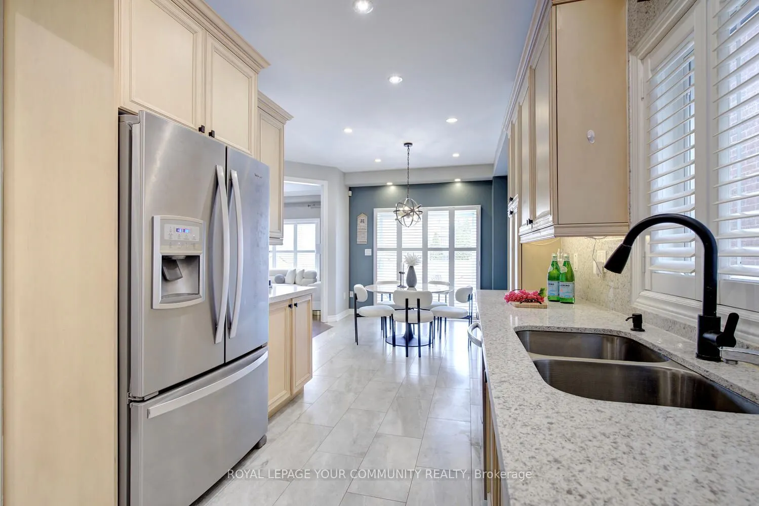 185 Chayna Crescent