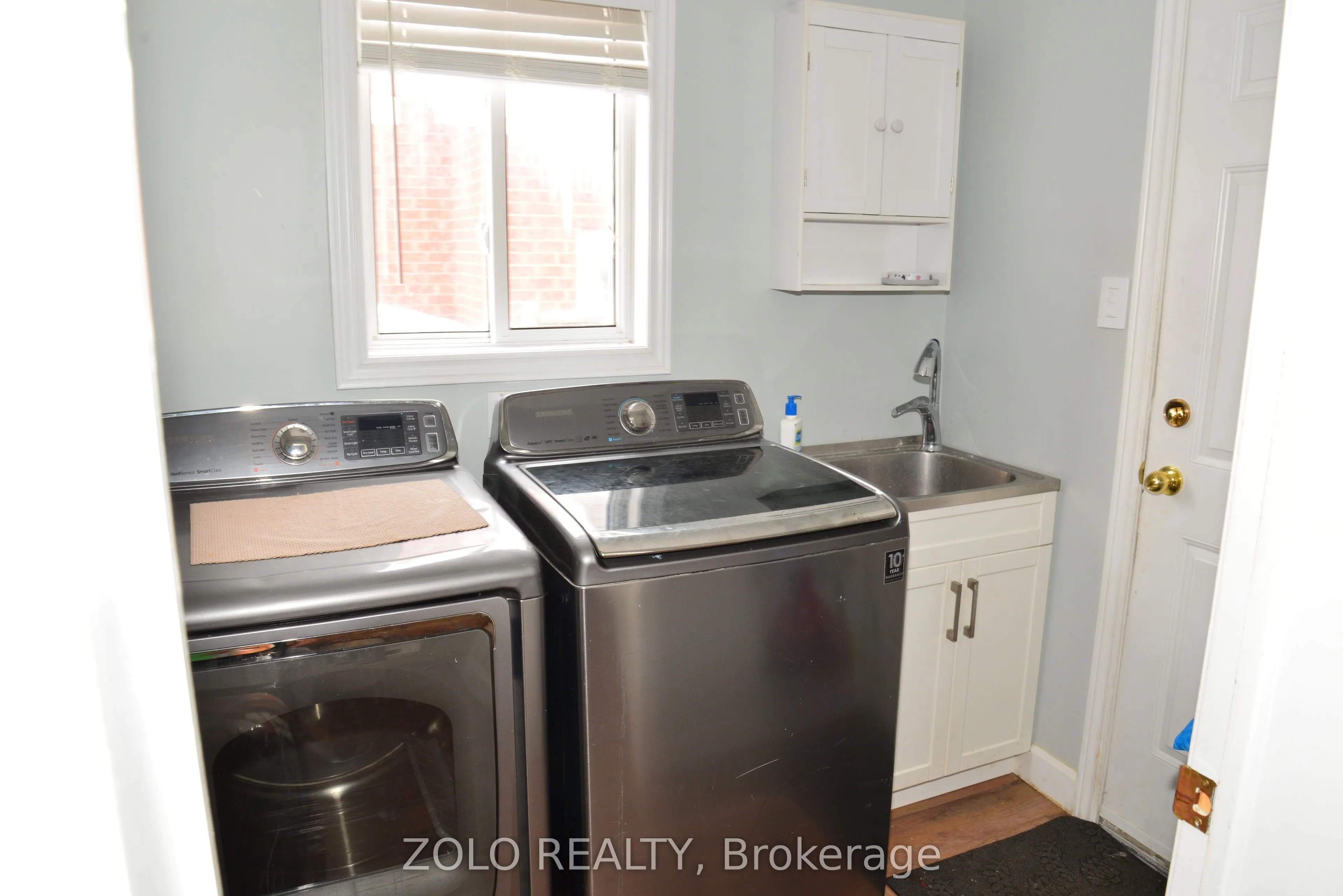 32 Amberview Drive, #Upper