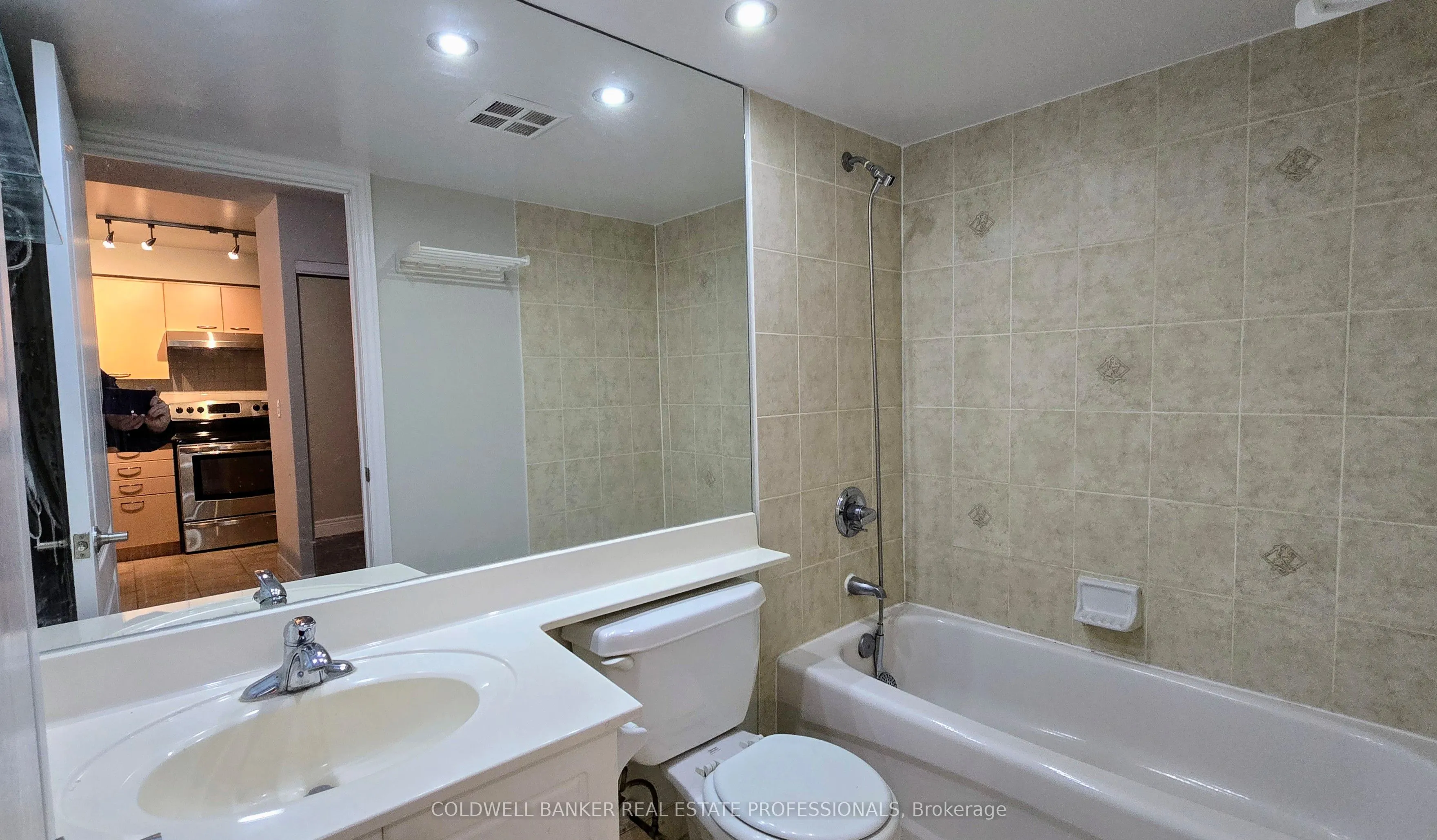 62 Suncrest Boulevard, #318