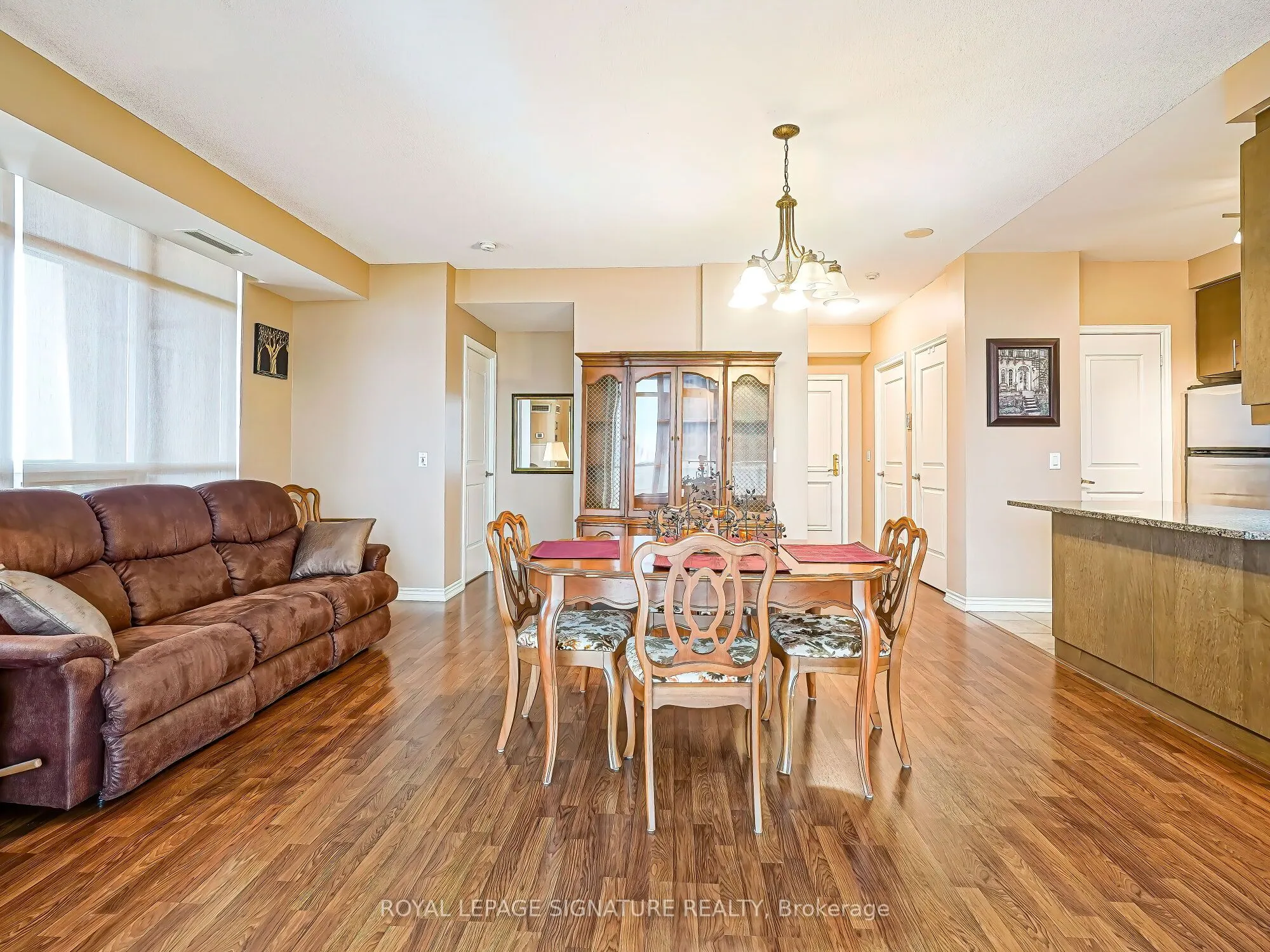 9235 Jane Street, #411