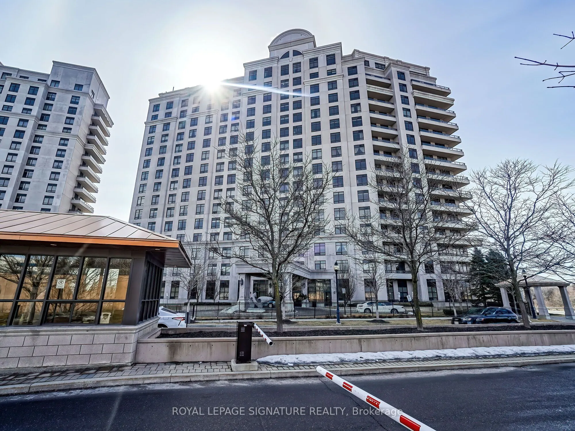 9235 Jane Street, #411