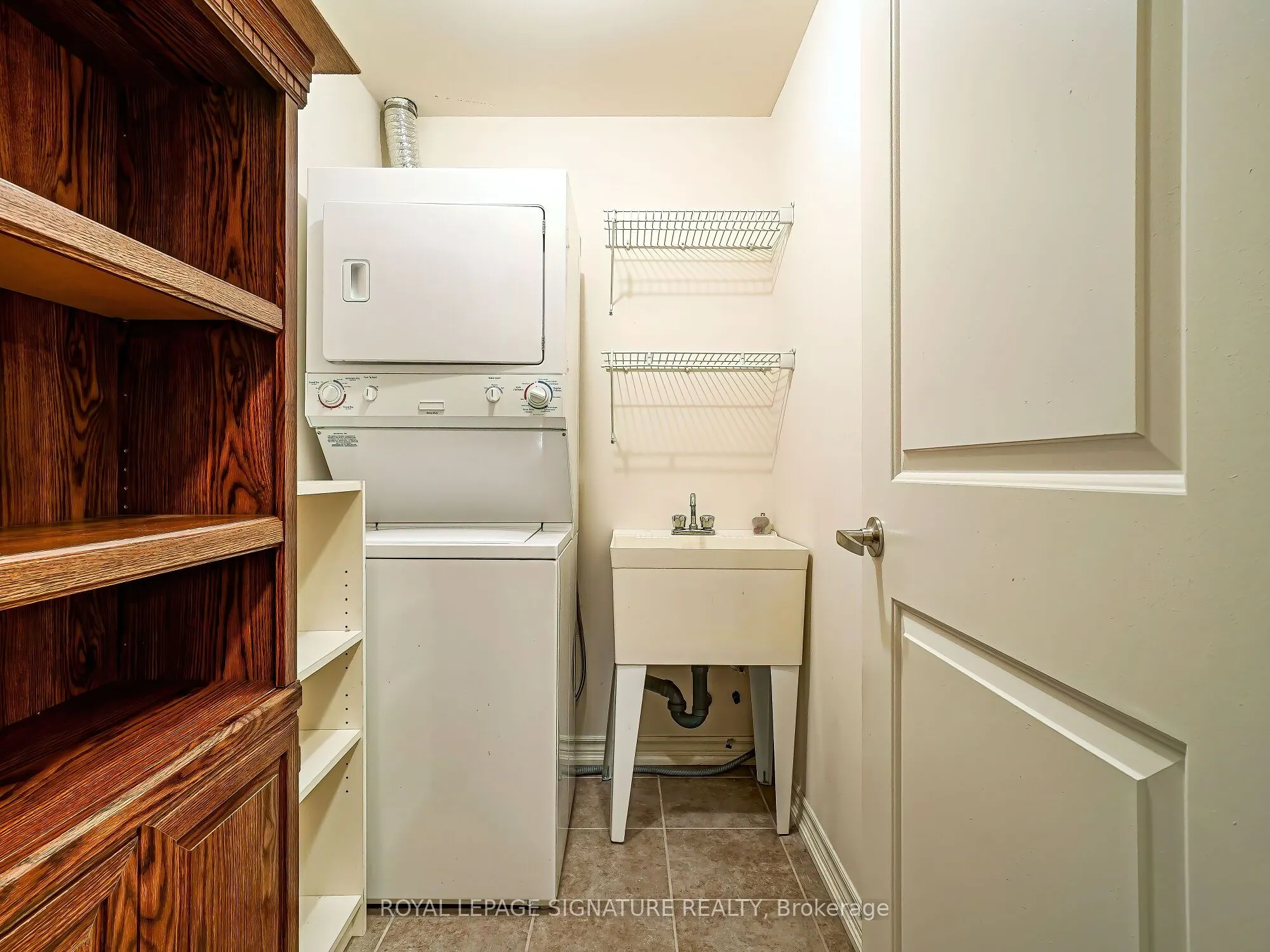 9235 Jane Street, #411