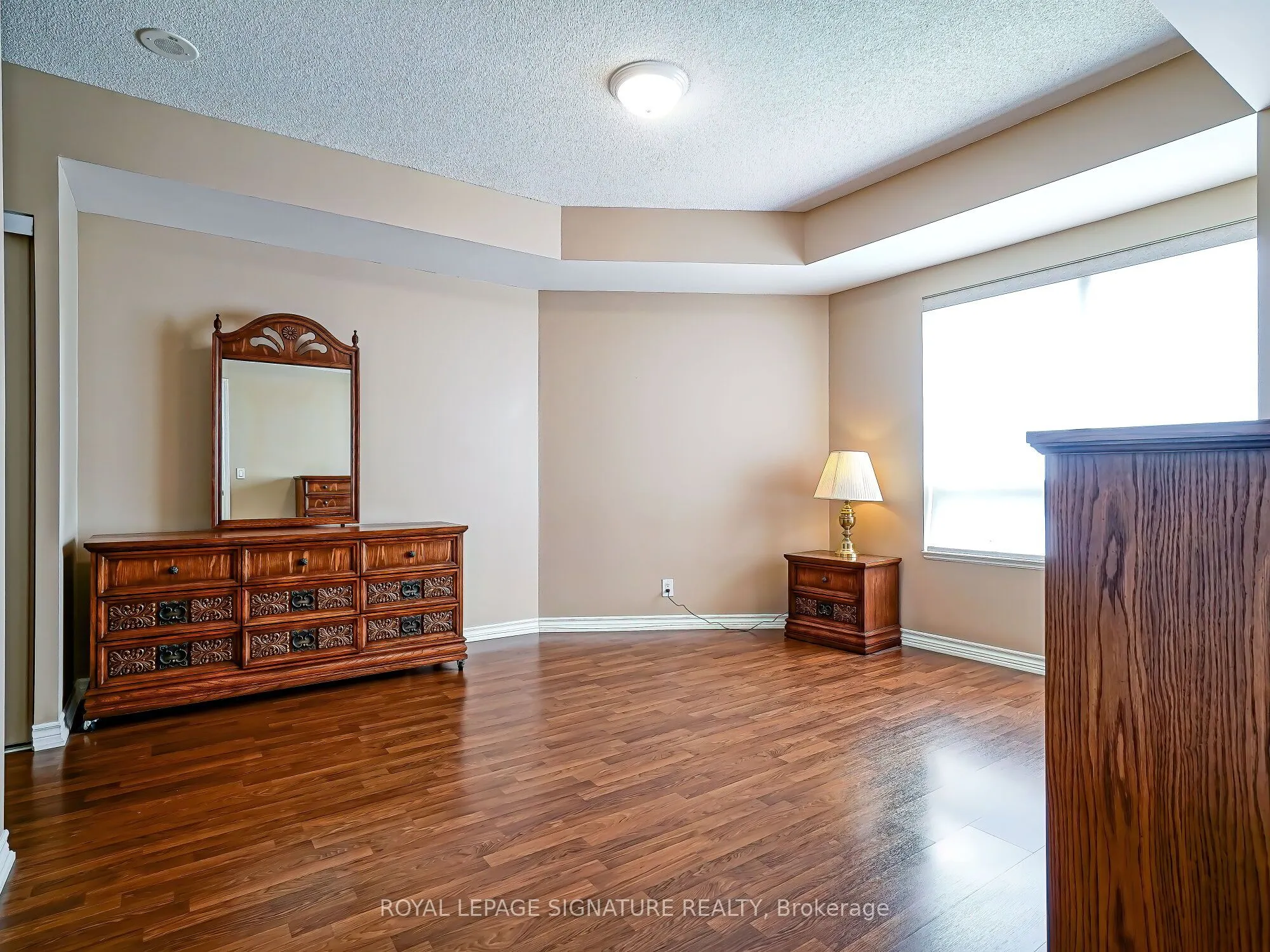 9235 Jane Street, #411