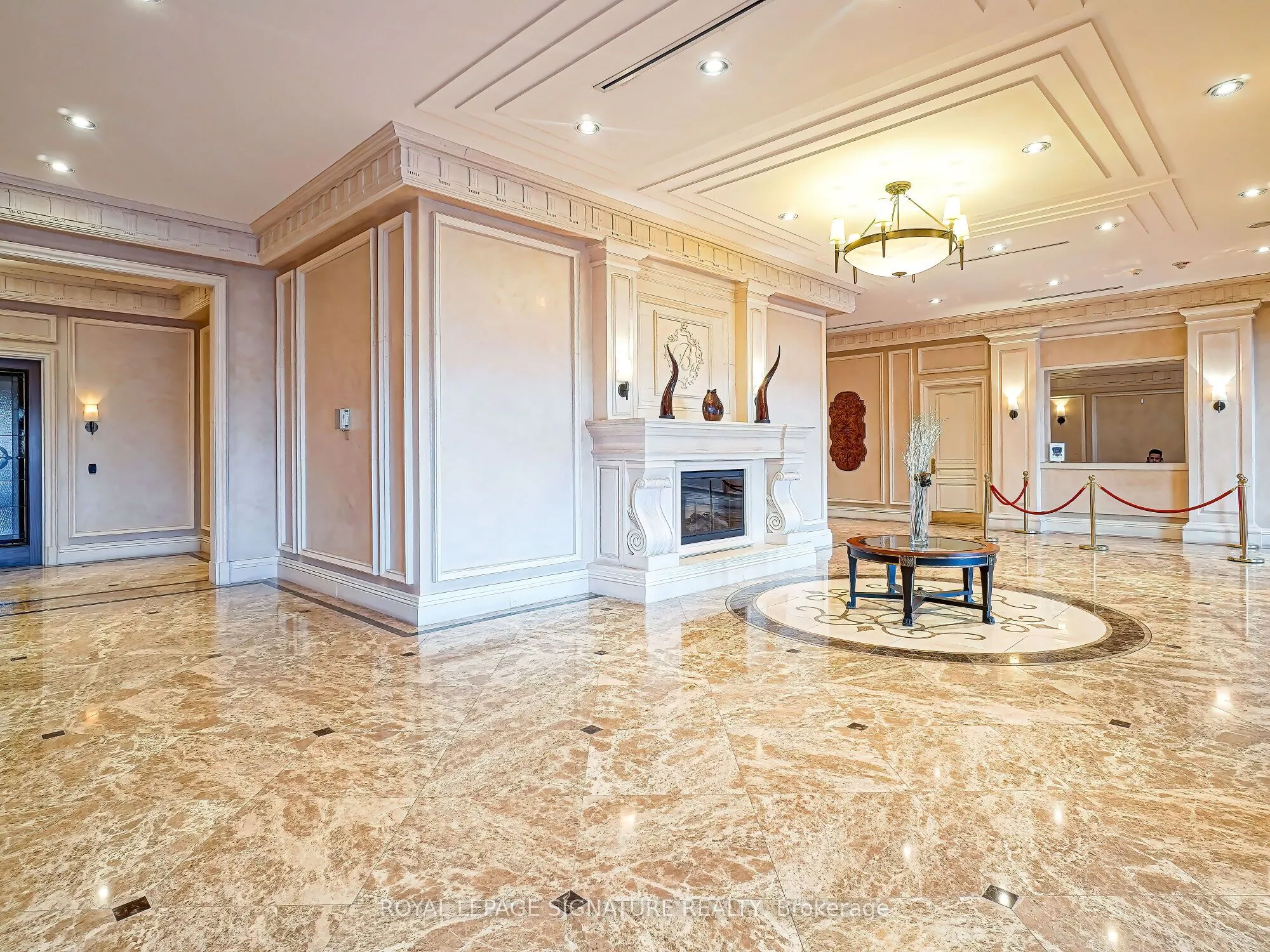 9235 Jane Street, #411