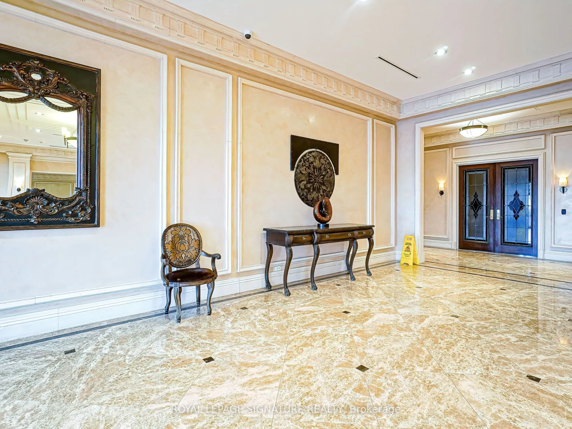 9235 Jane Street, #411