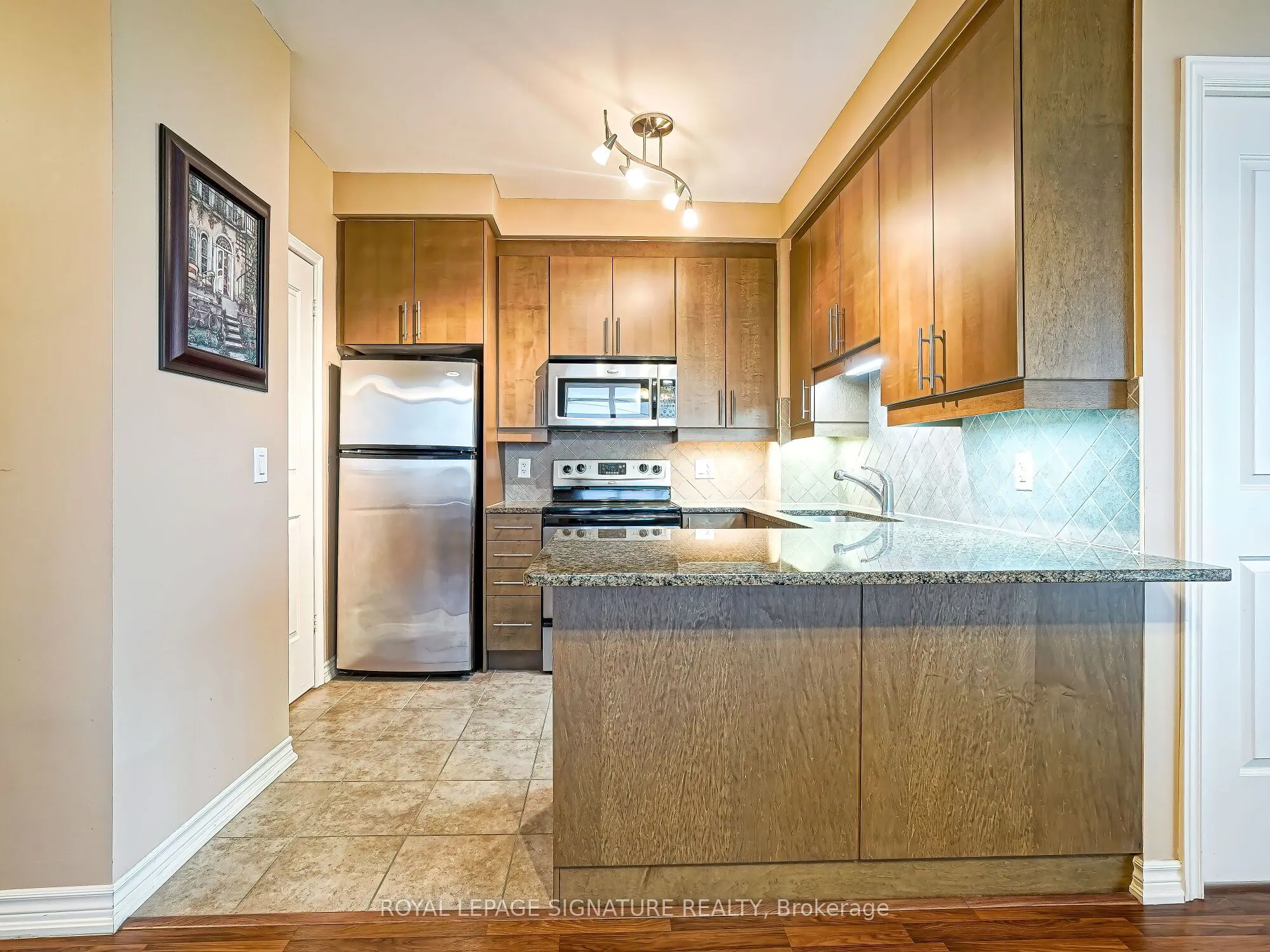9235 Jane Street, #411