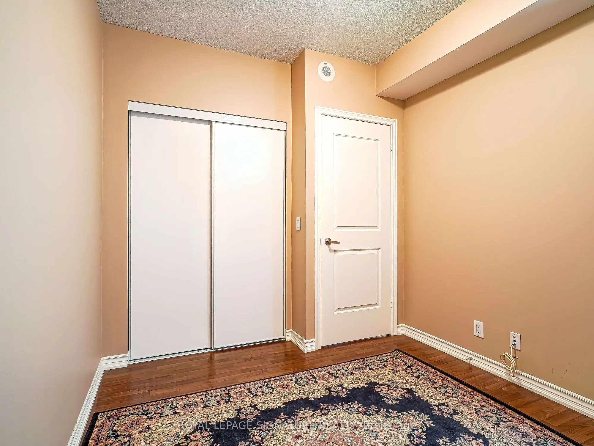 9235 Jane Street, #411