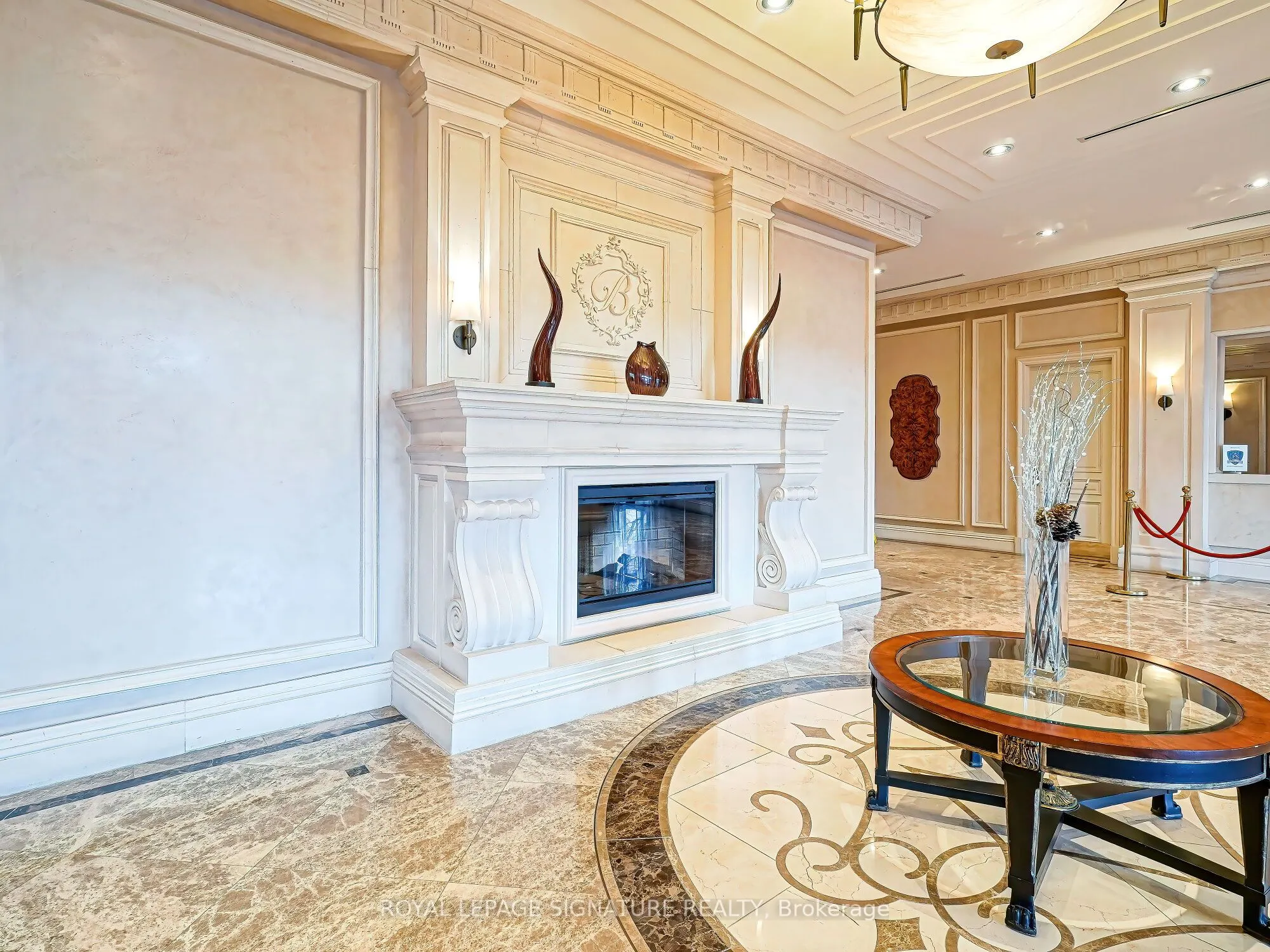 9235 Jane Street, #411