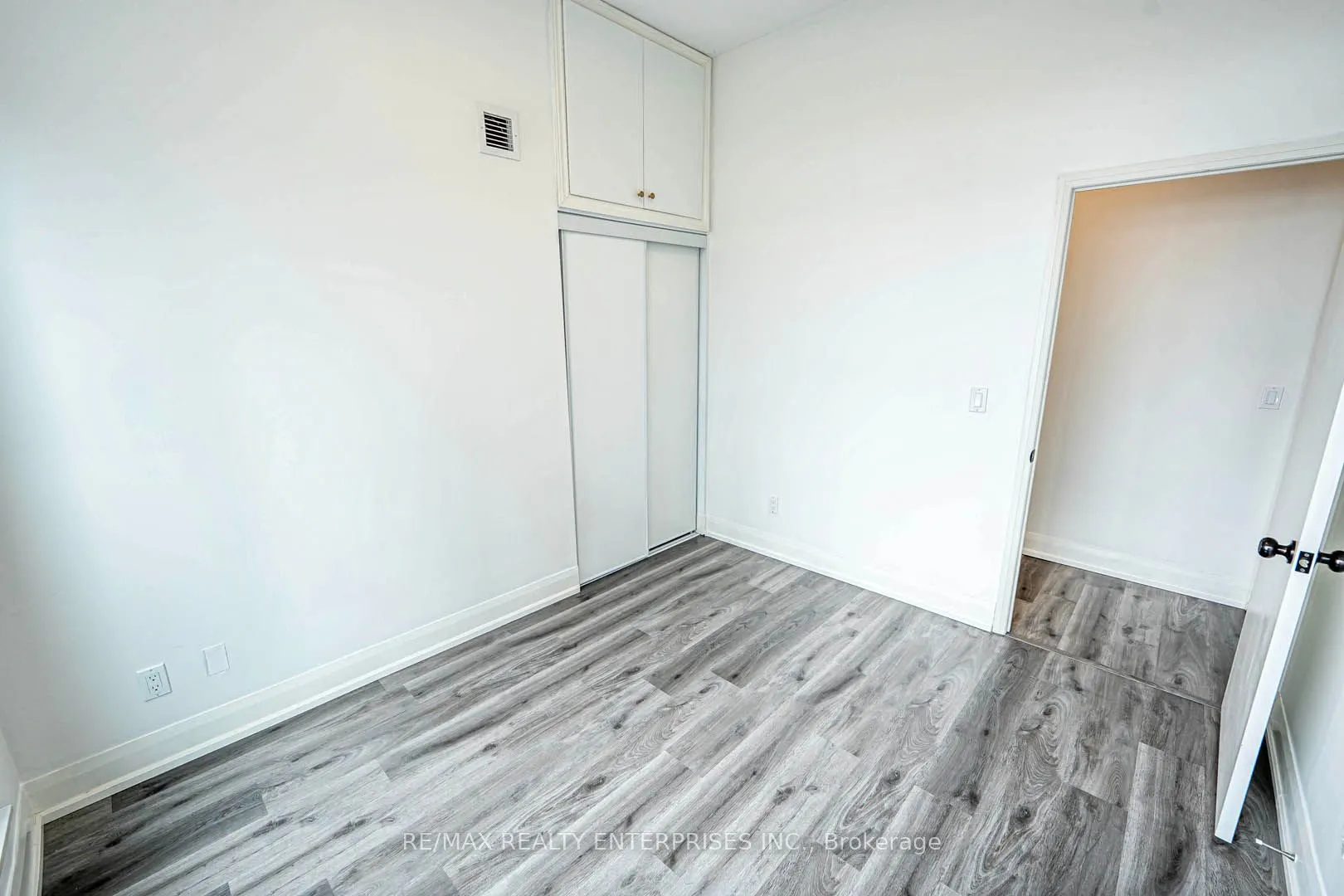 2900 Highway 7, #206