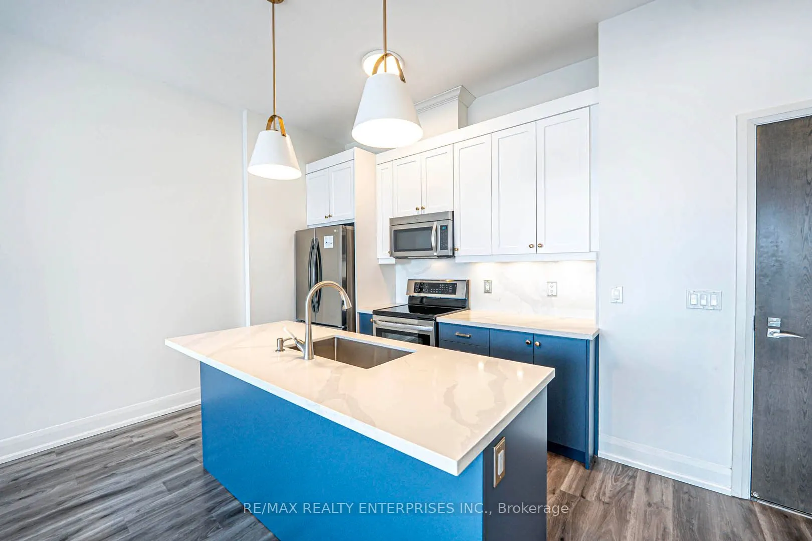 2900 Highway 7, #206