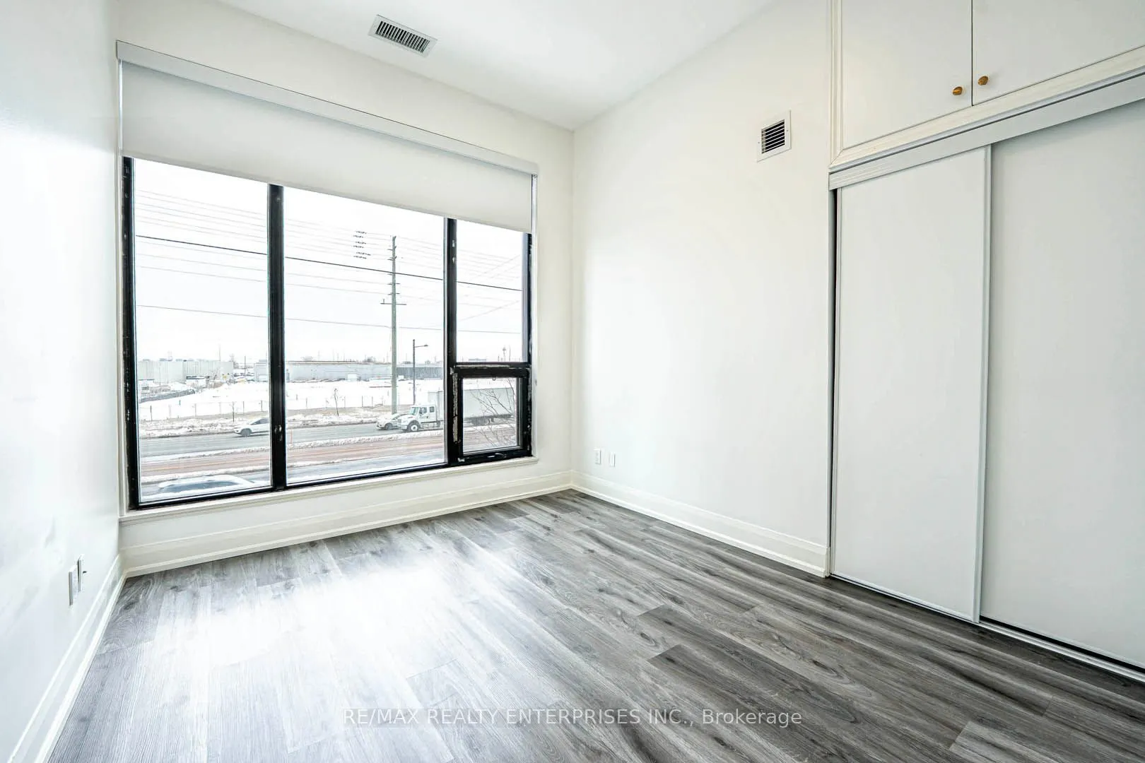 2900 Highway 7, #206