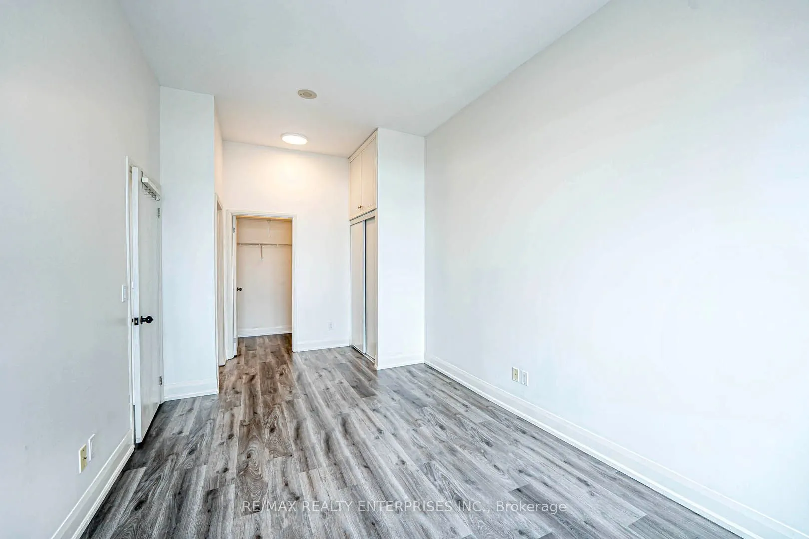 2900 Highway 7, #206