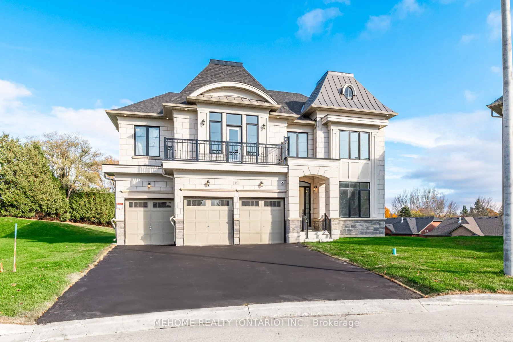 15 Kenneth Campbell Court
