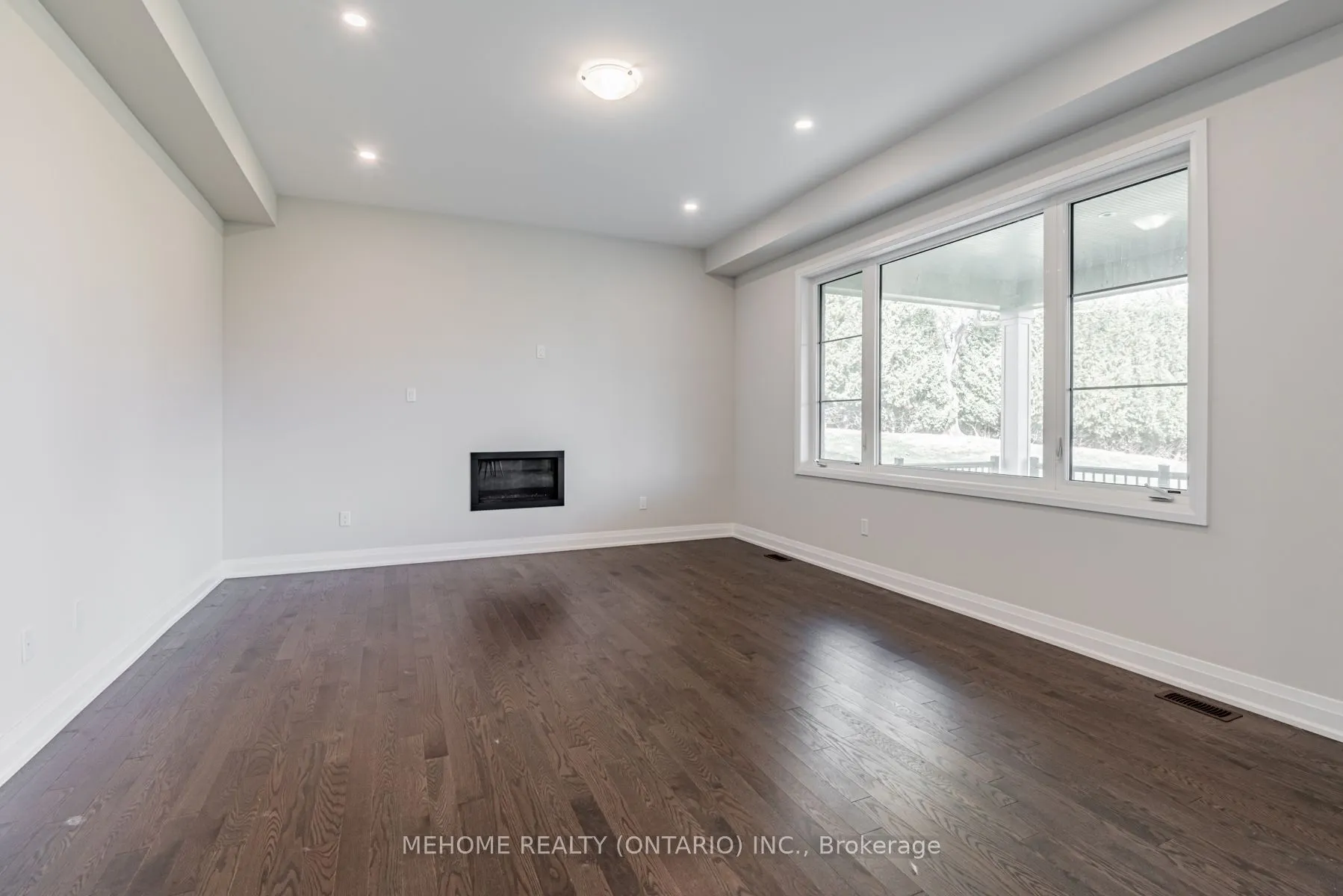 15 Kenneth Campbell Court
