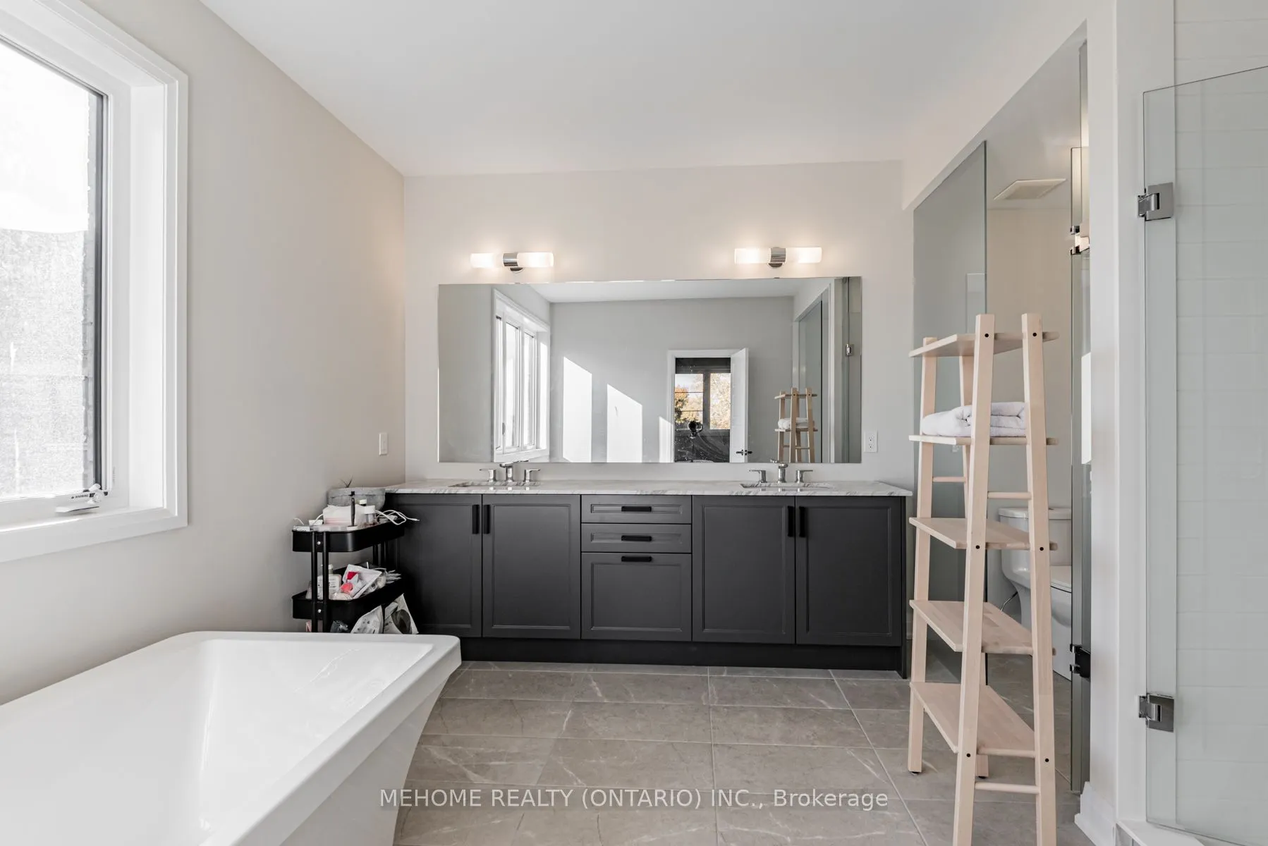 15 Kenneth Campbell Court