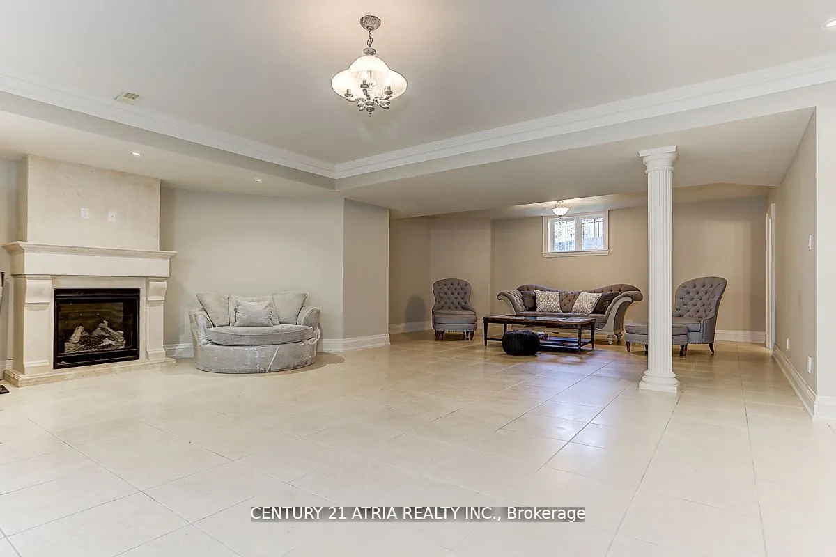 33 Winterport Court