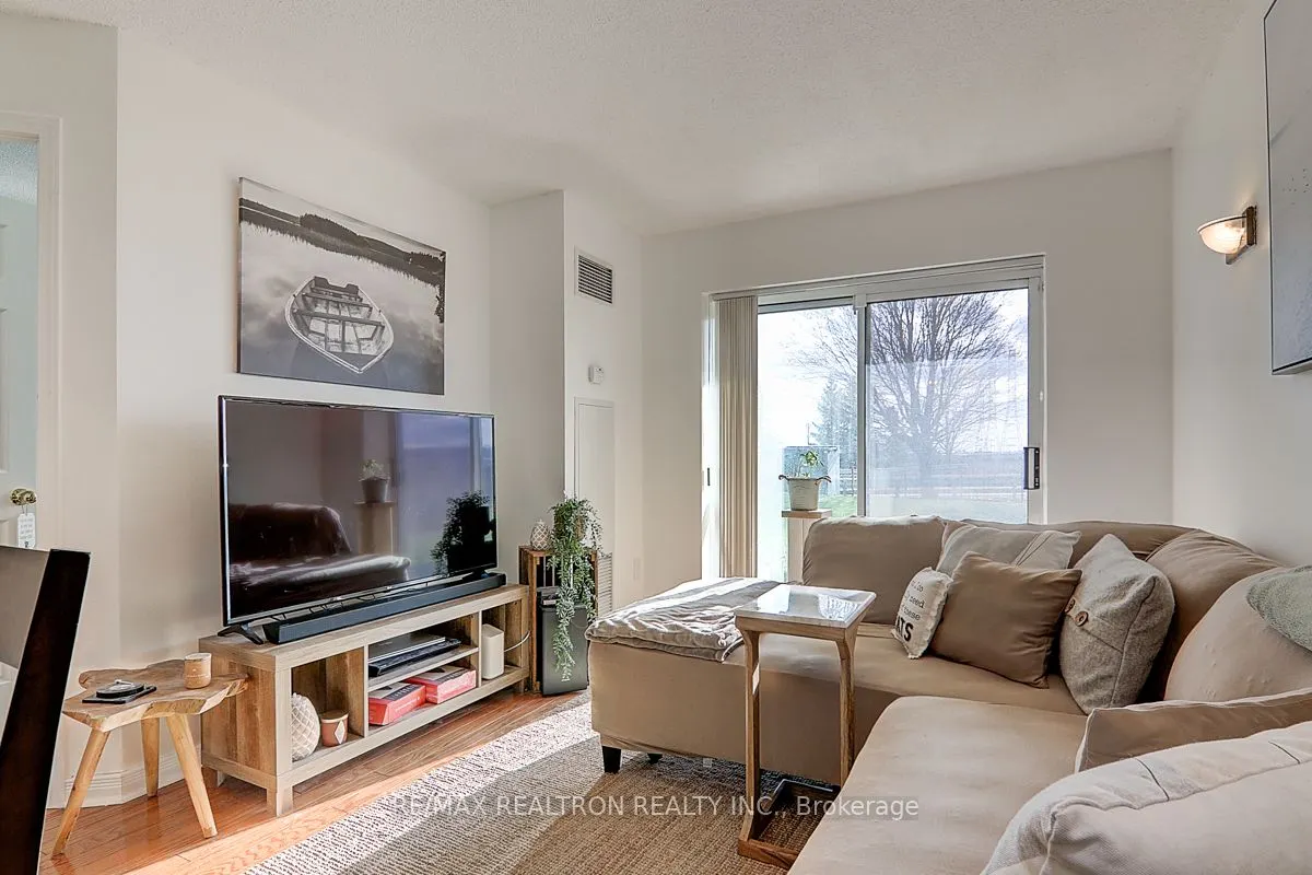 39 Oneida Crescent #306