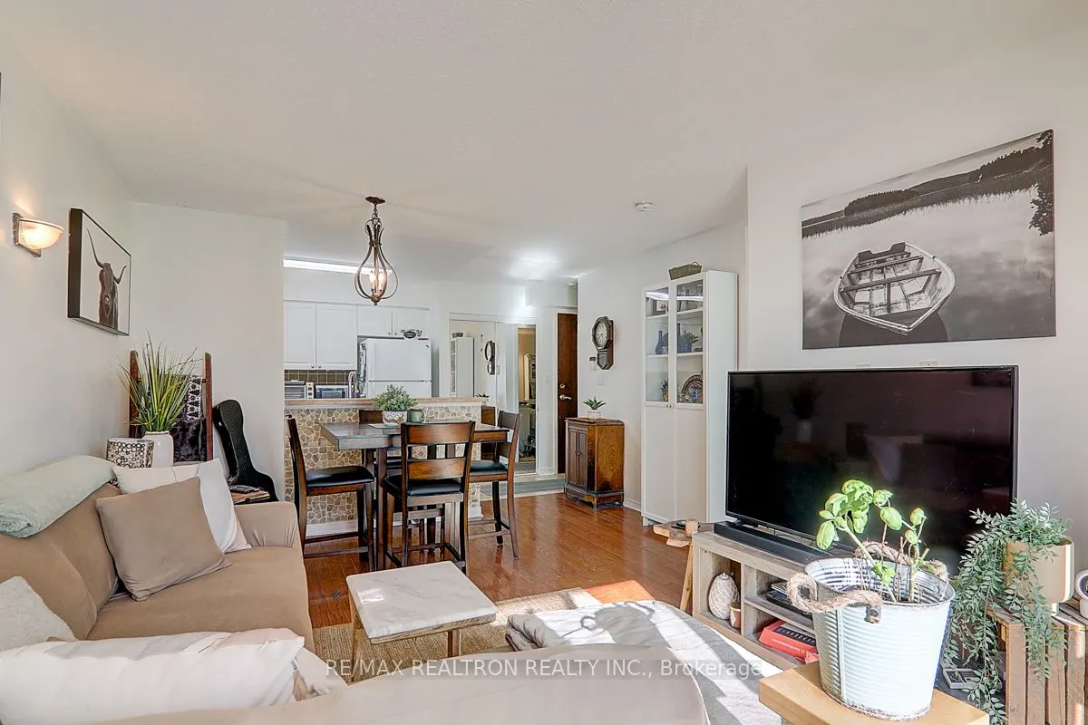 39 Oneida Crescent #306