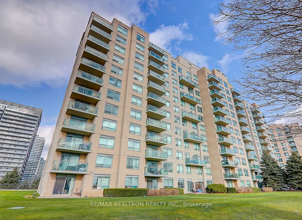 39 Oneida Crescent #306