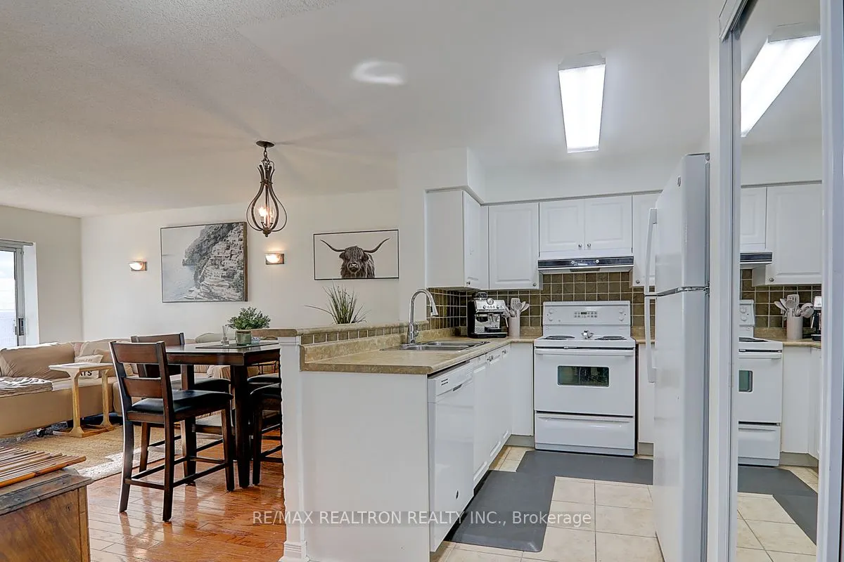 39 Oneida Crescent #306