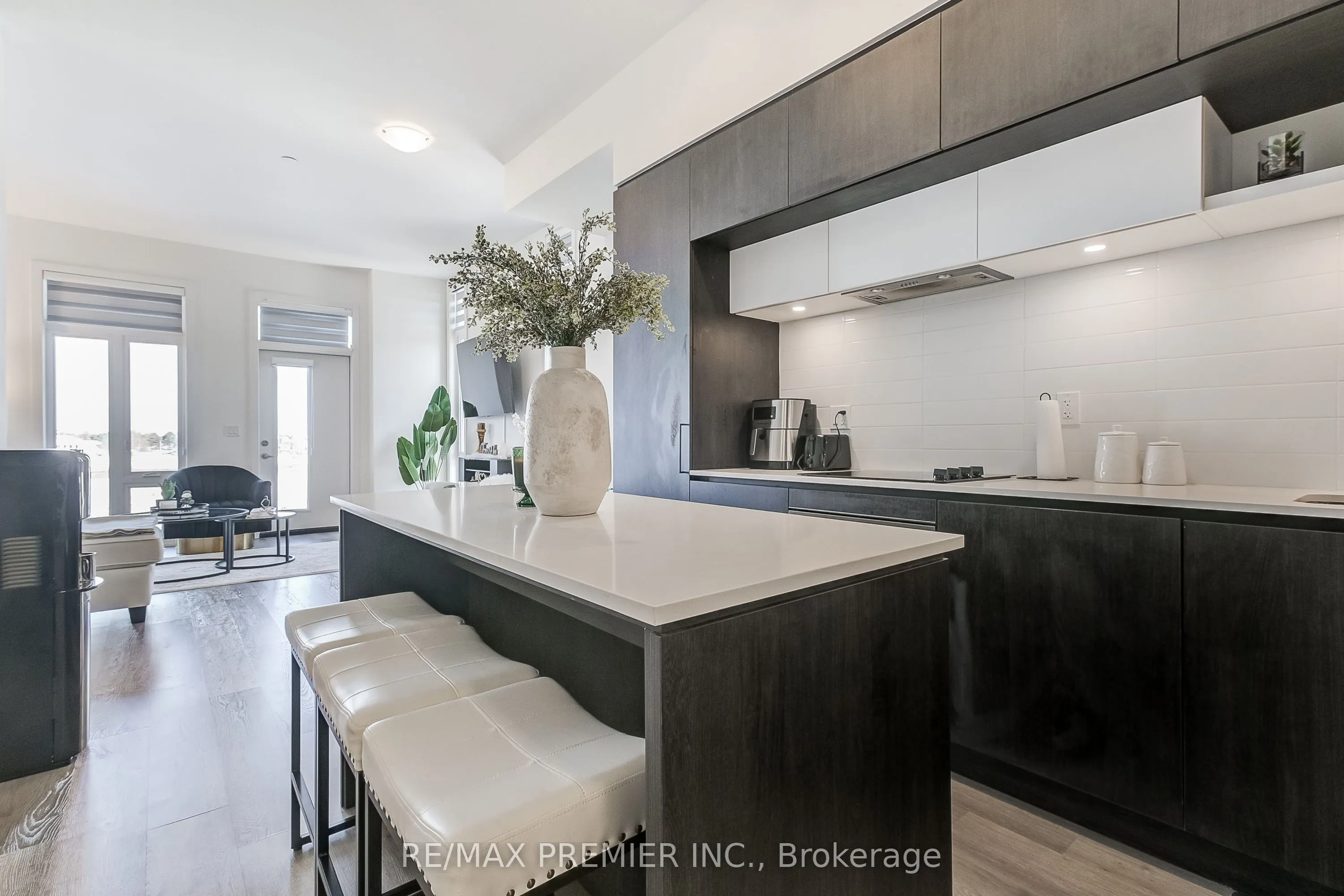 11 Steckley House Lane, #401
