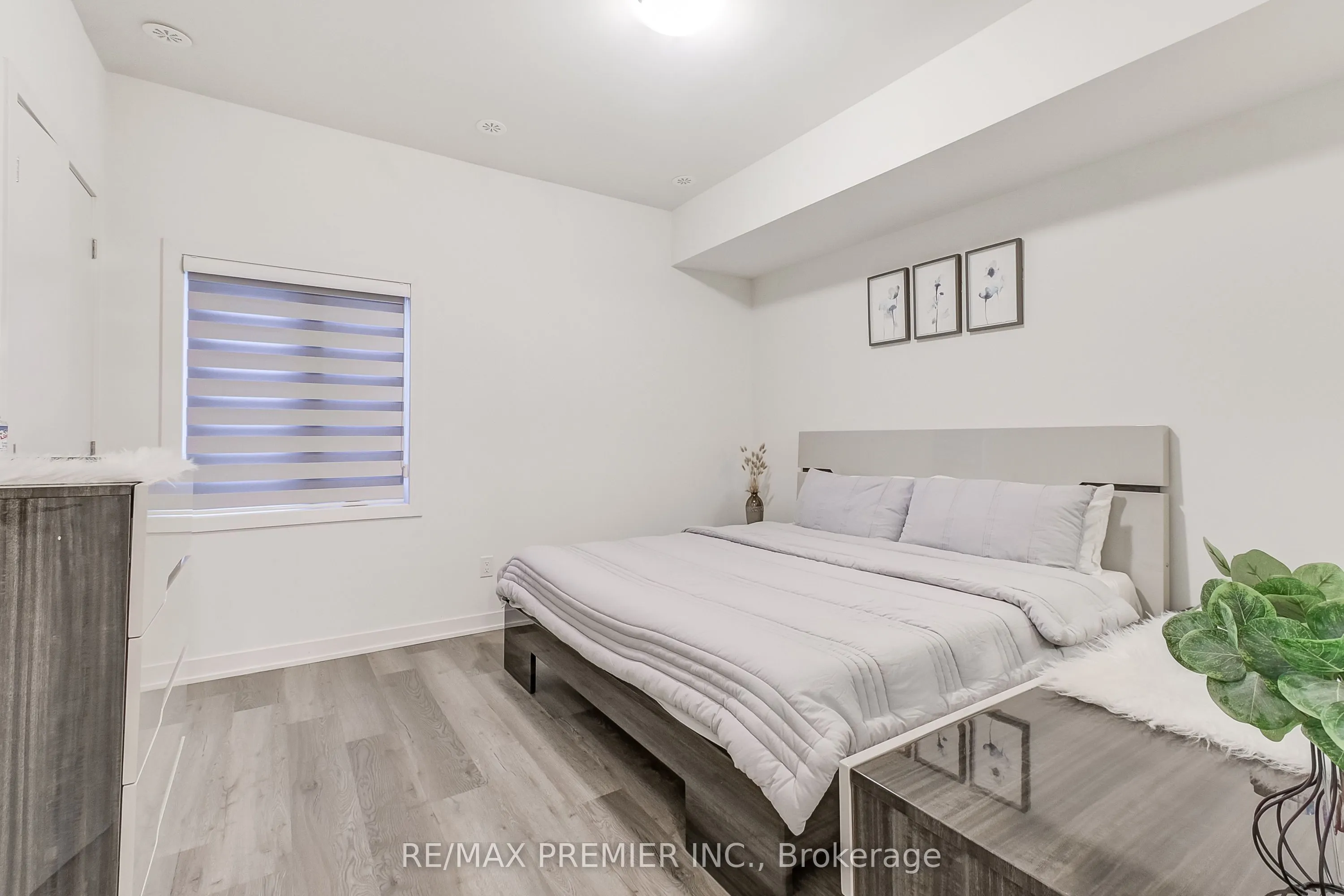 11 Steckley House Lane, #401
