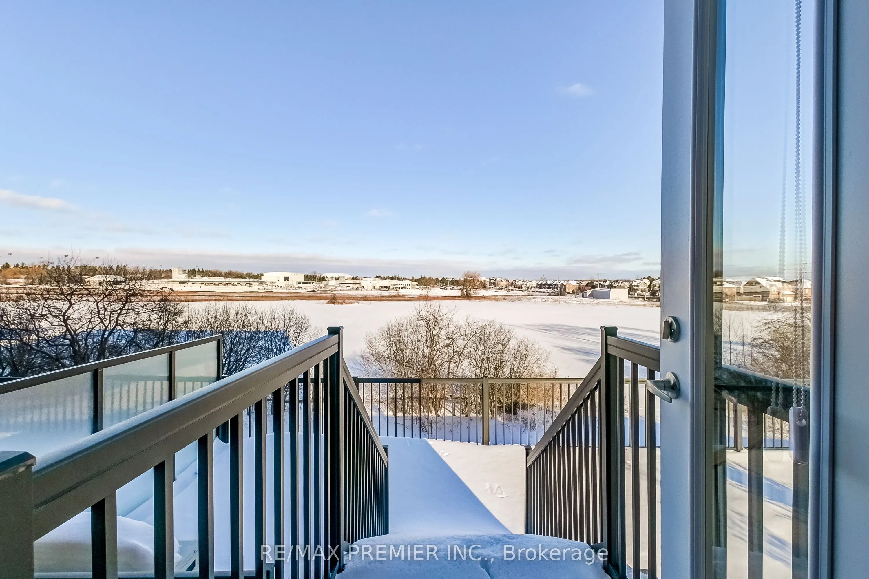 11 Steckley House Lane, #401