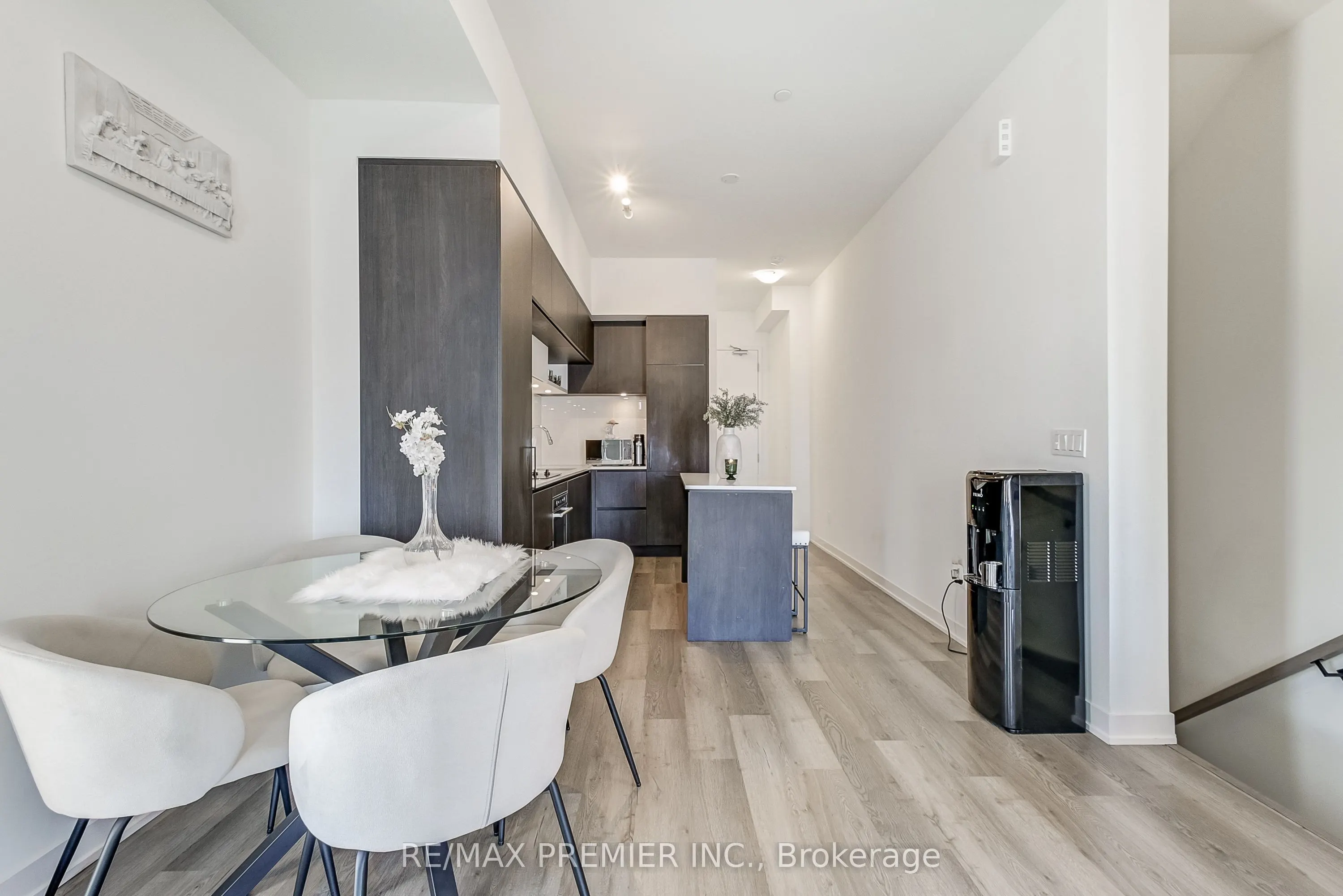 11 Steckley House Lane, #401