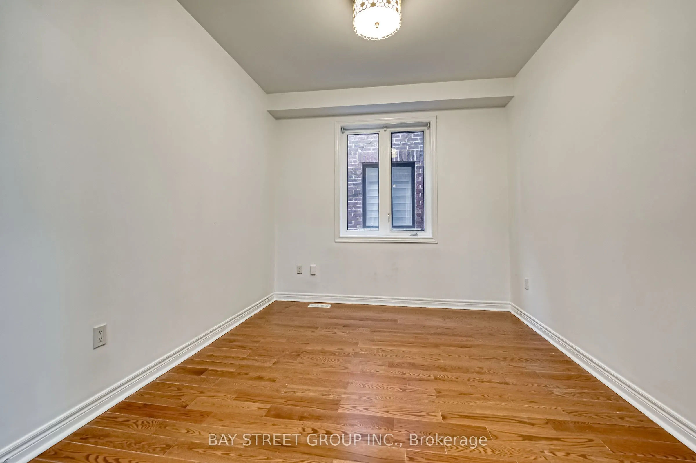 82 Manor Hampton Street