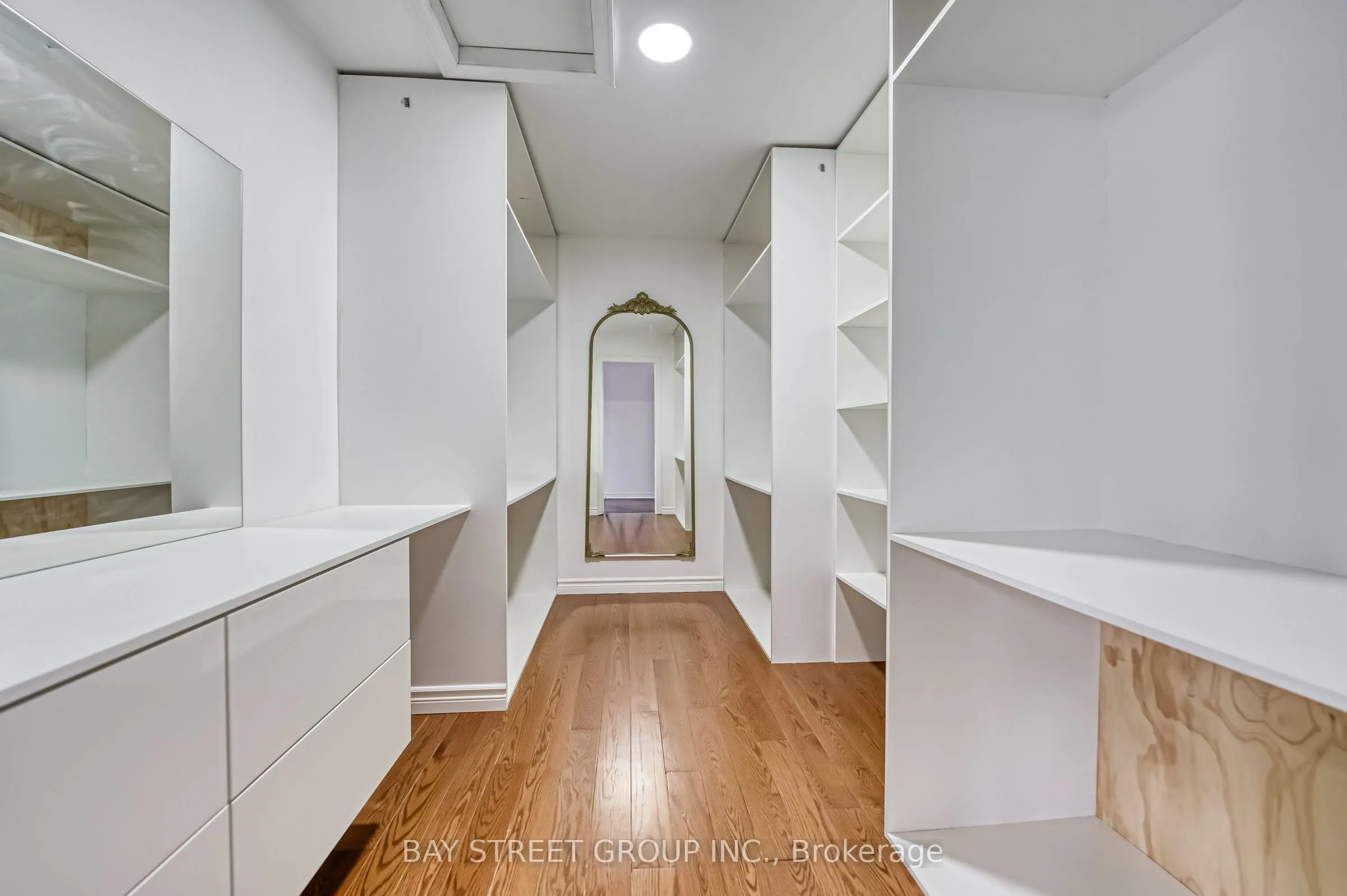 82 Manor Hampton Street