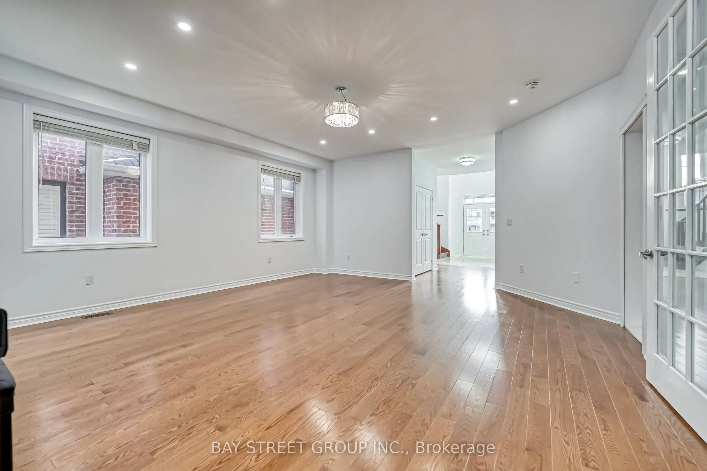 82 Manor Hampton Street