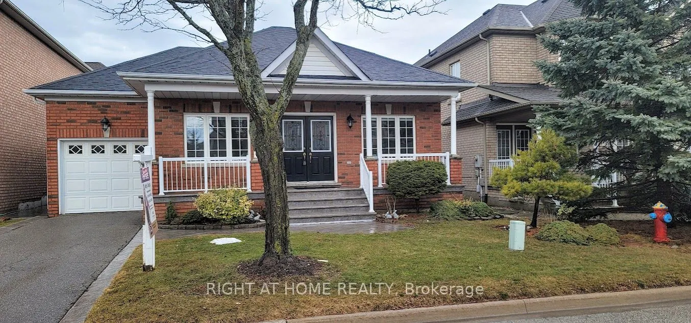 61 Palisade Crescent