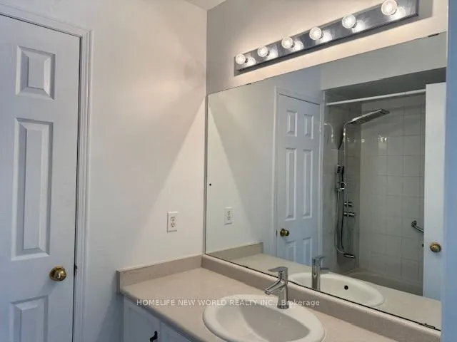 18 Clark Avenue W, #113A
