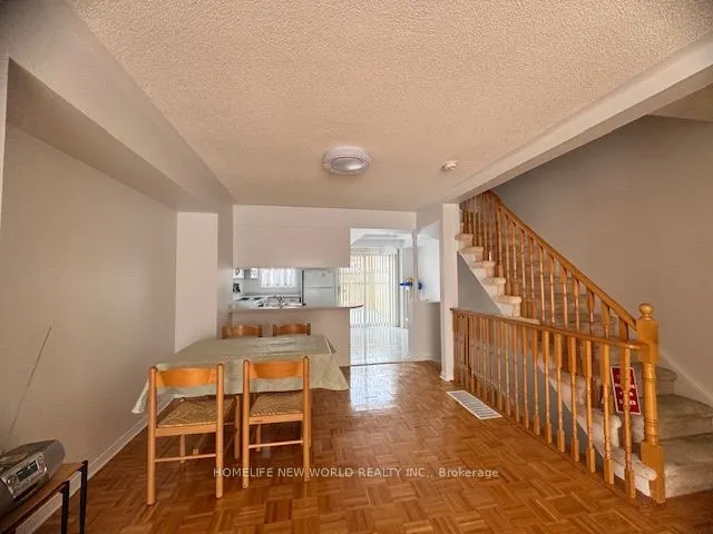 18 Clark Avenue W, #113A
