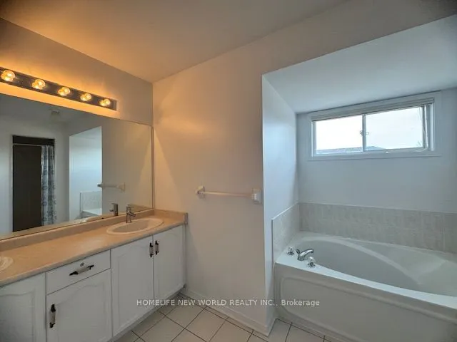 18 Clark Avenue W, #113A