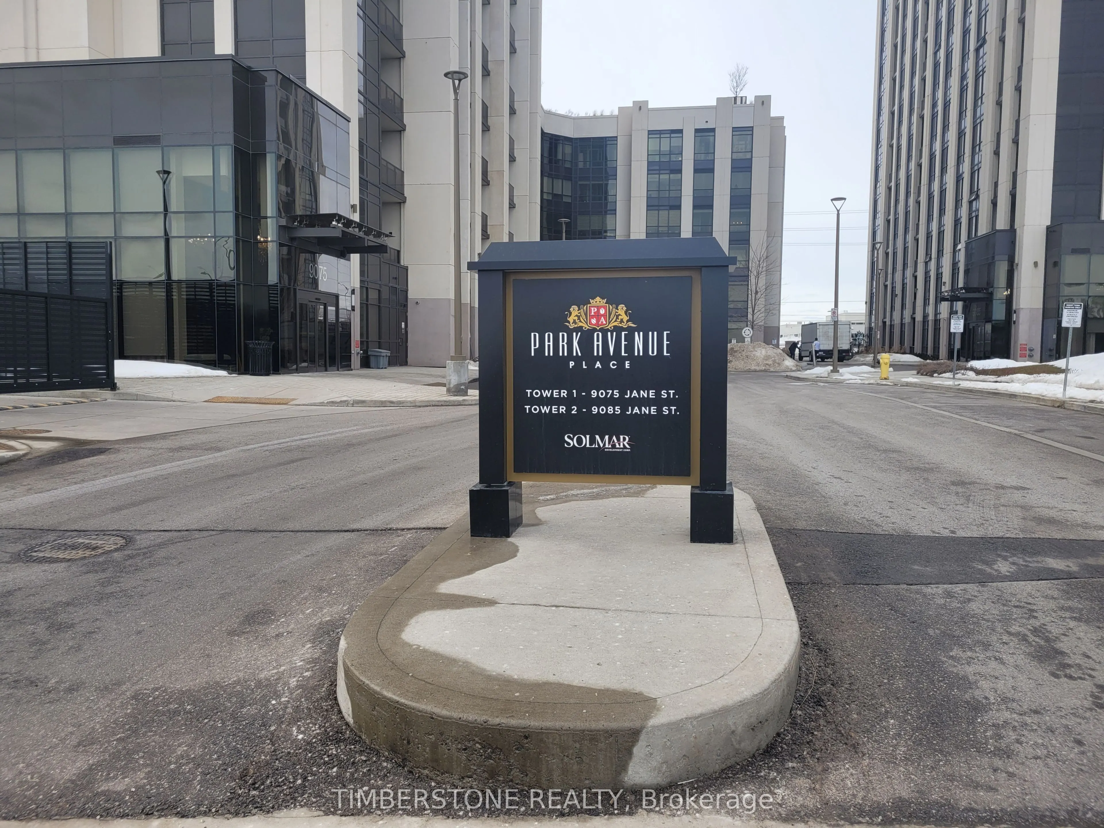 9075 Jane Street, #220